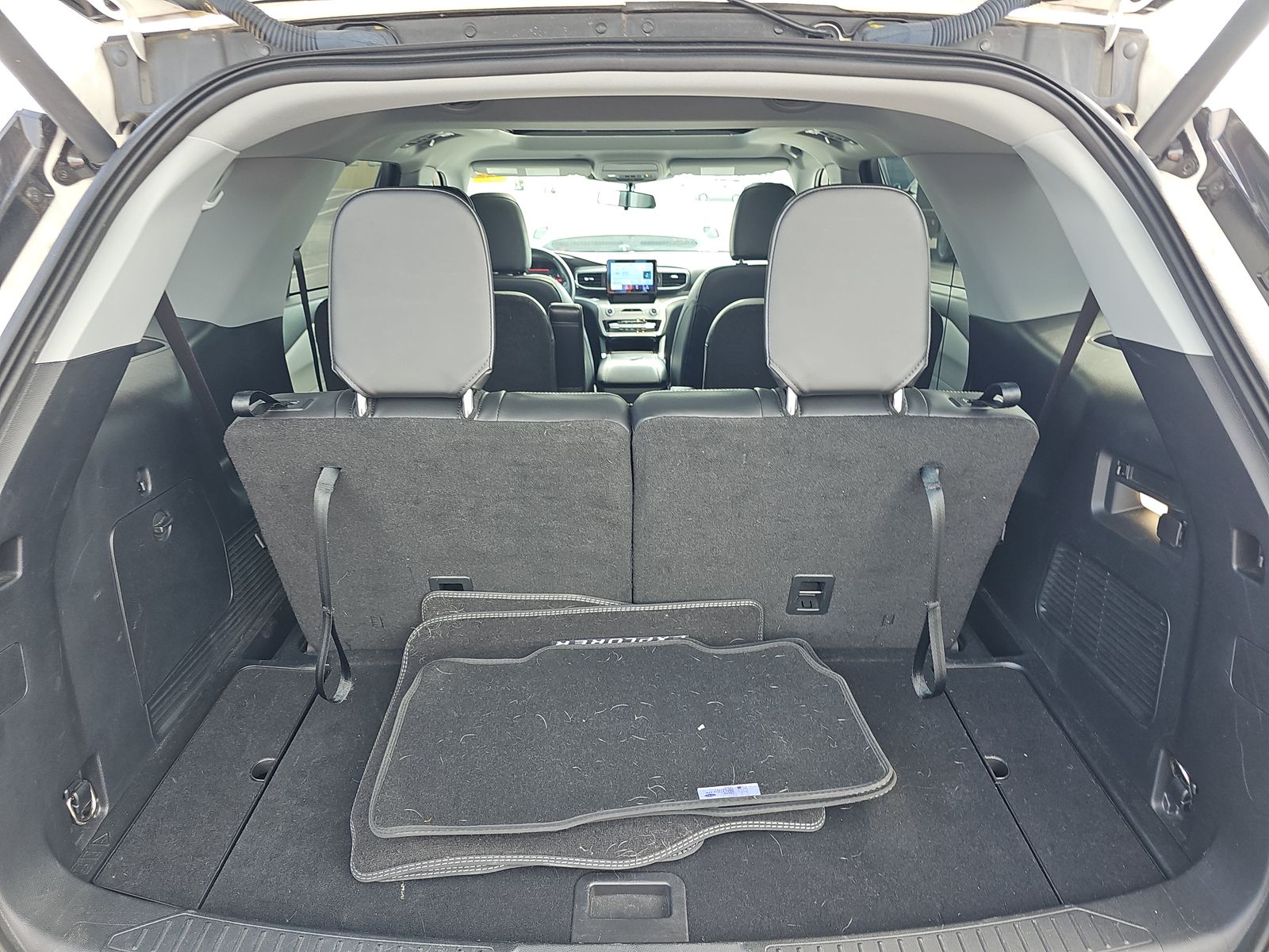 2023 Ford Explorer XLT AWD