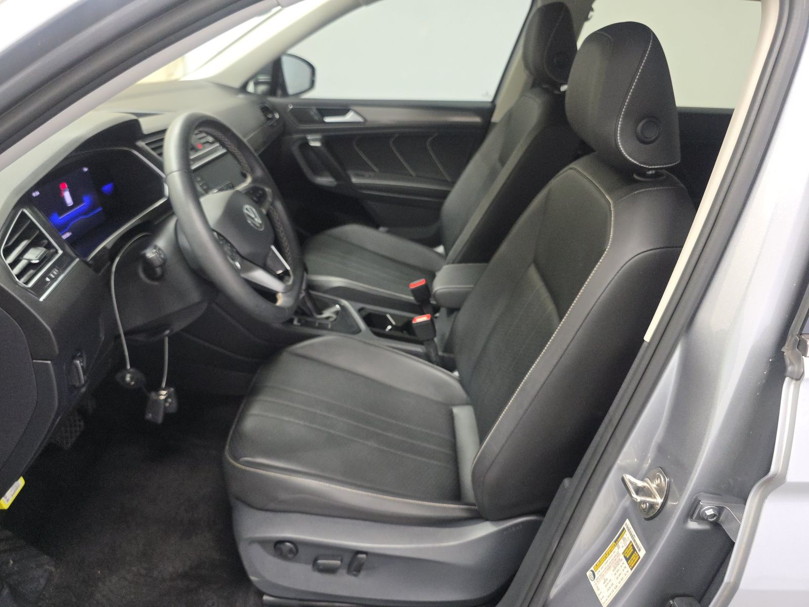 2023 Volkswagen Tiguan 2.0T SE FWD