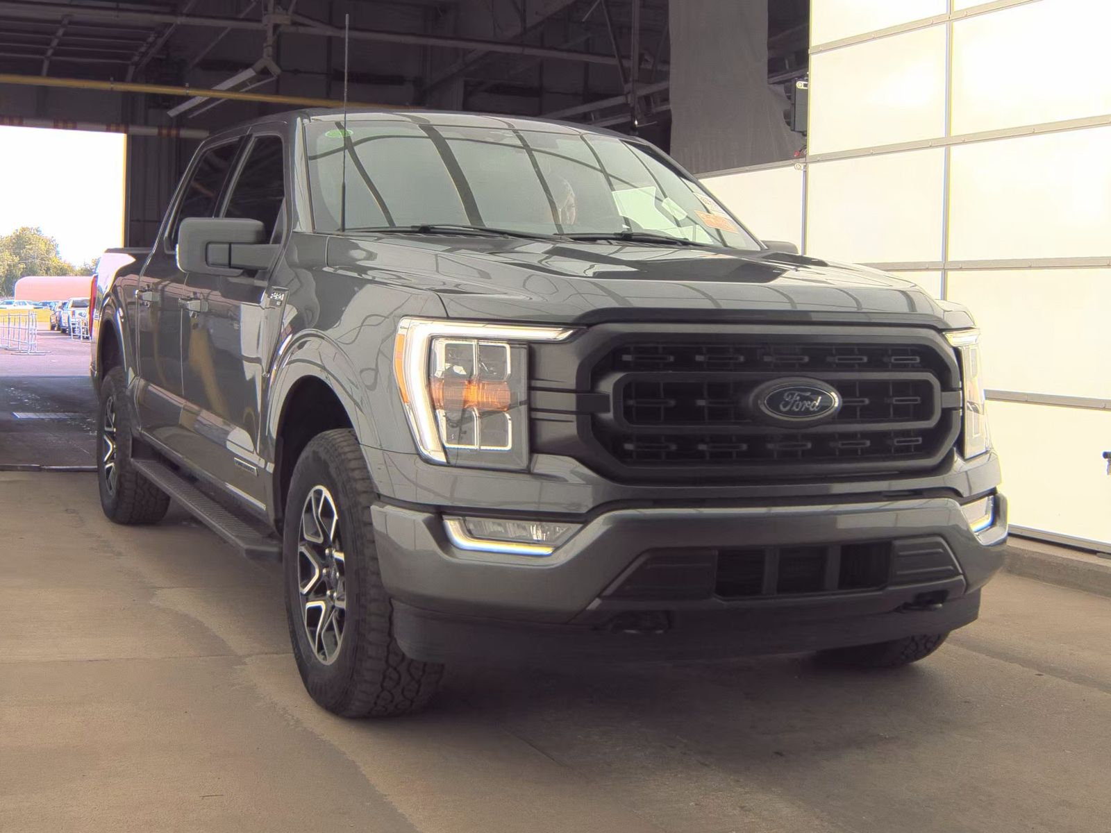 2023 Ford F-150 Hybrid XLT AWD