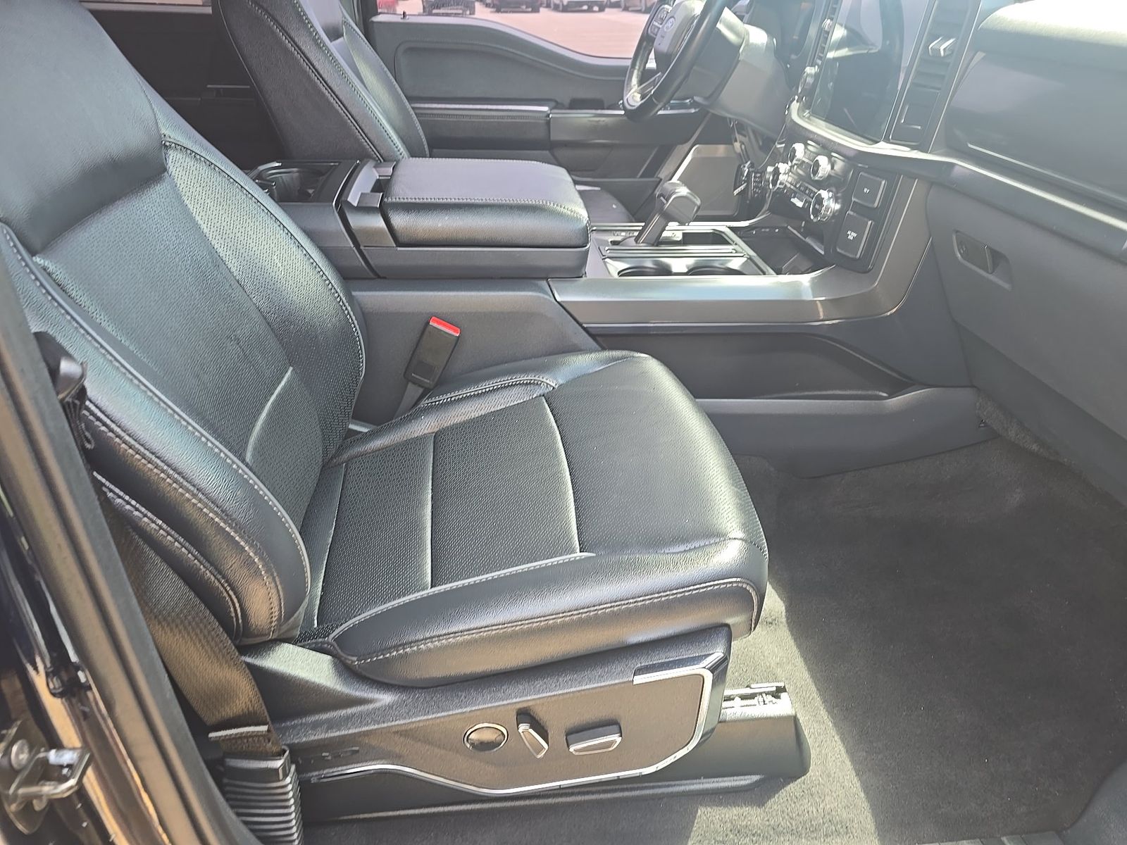 2024 Ford F-150 Hybrid Lariat AWD