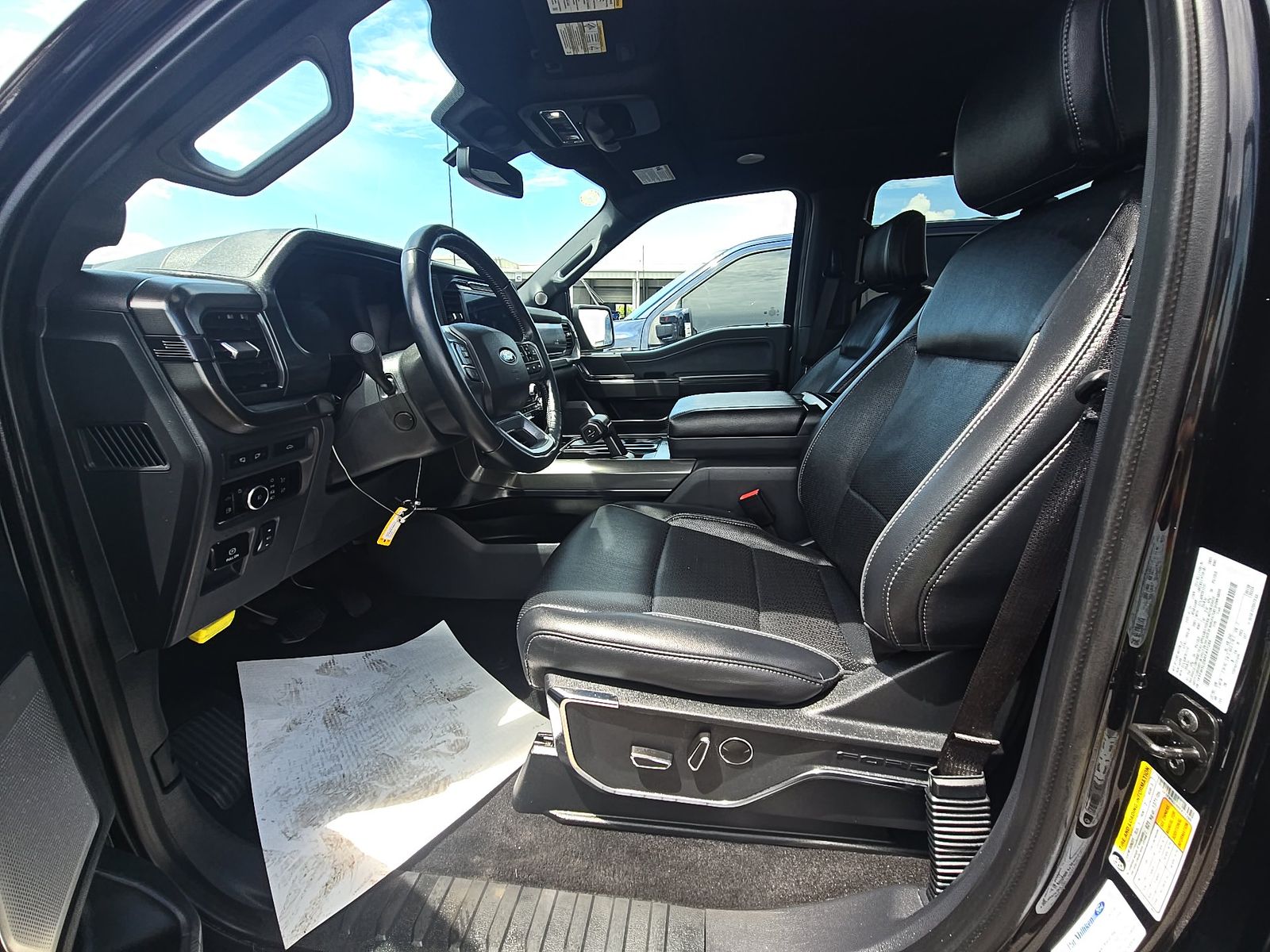 2024 Ford F-150 Hybrid Lariat AWD