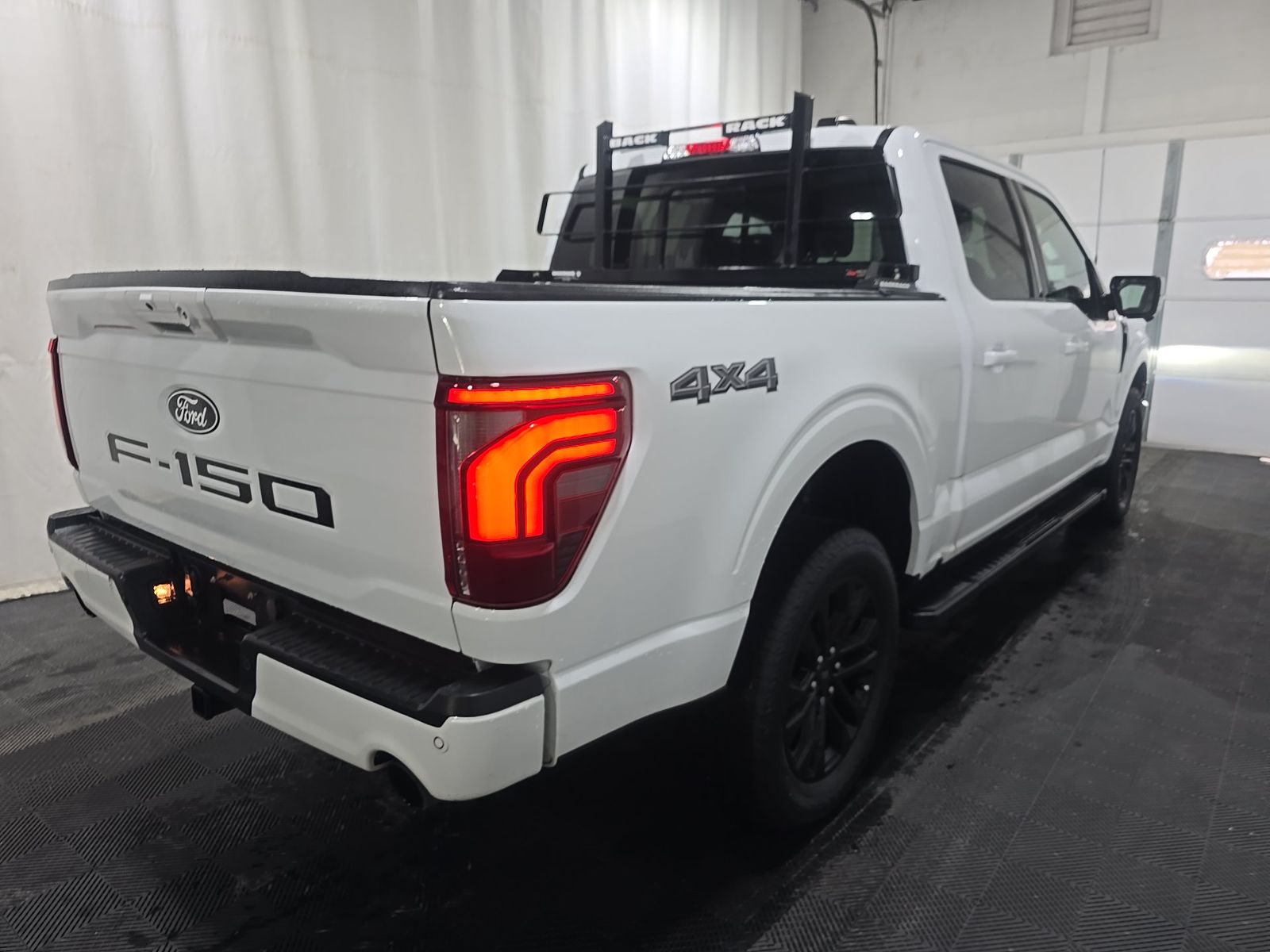 2024 Ford F-150 Lariat AWD