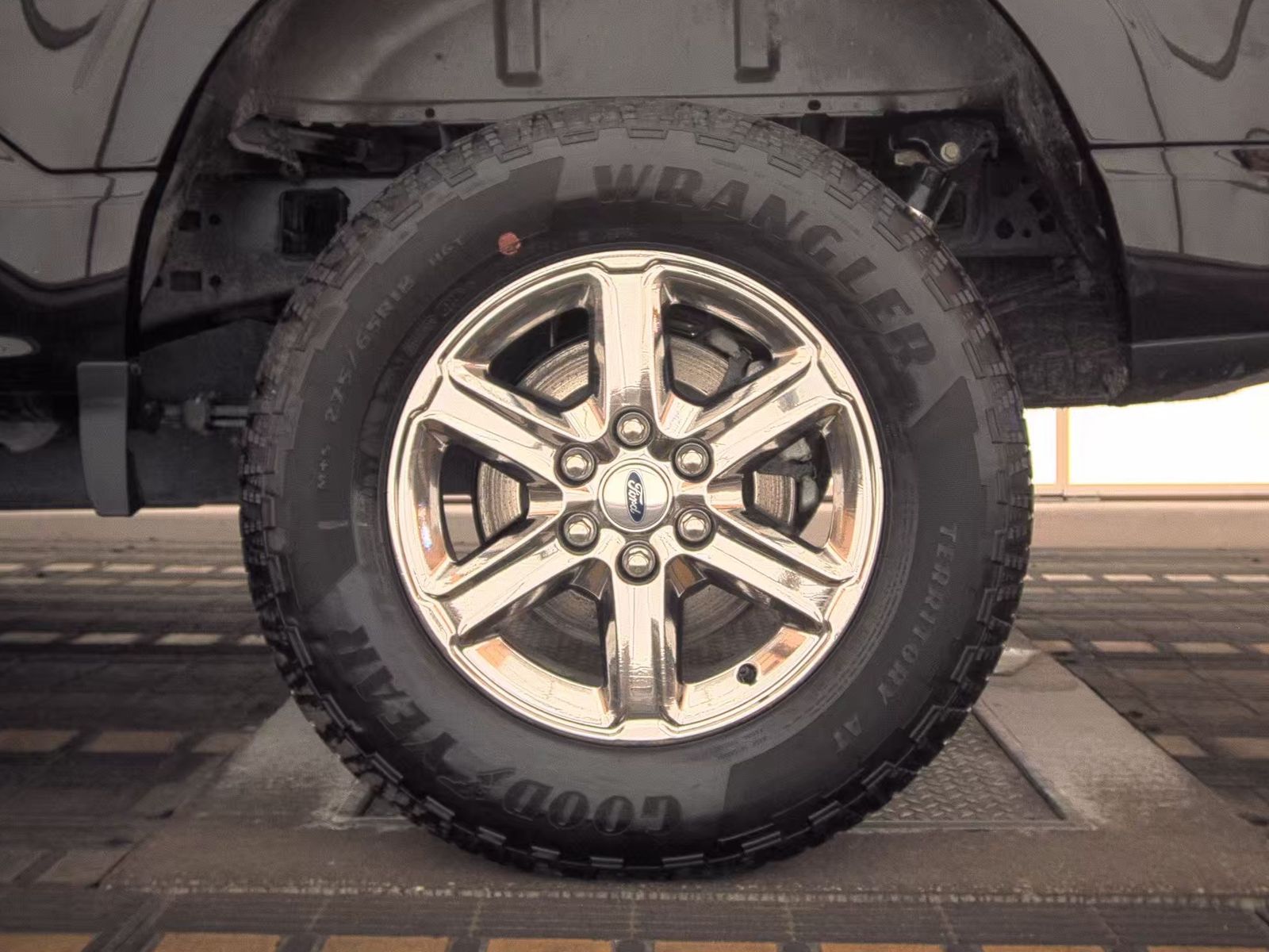 2025 Ford F-150 Hybrid XLT AWD