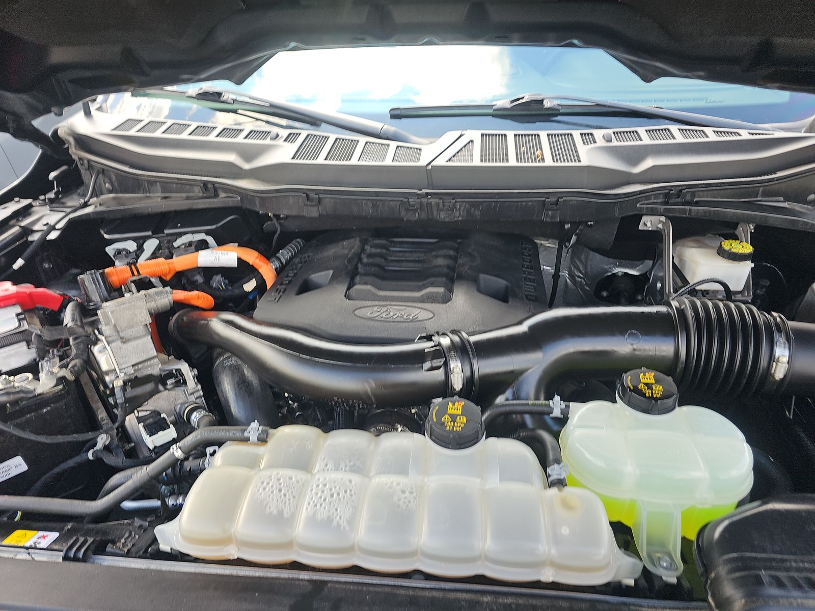 2023 Ford F-150 Hybrid XLT AWD