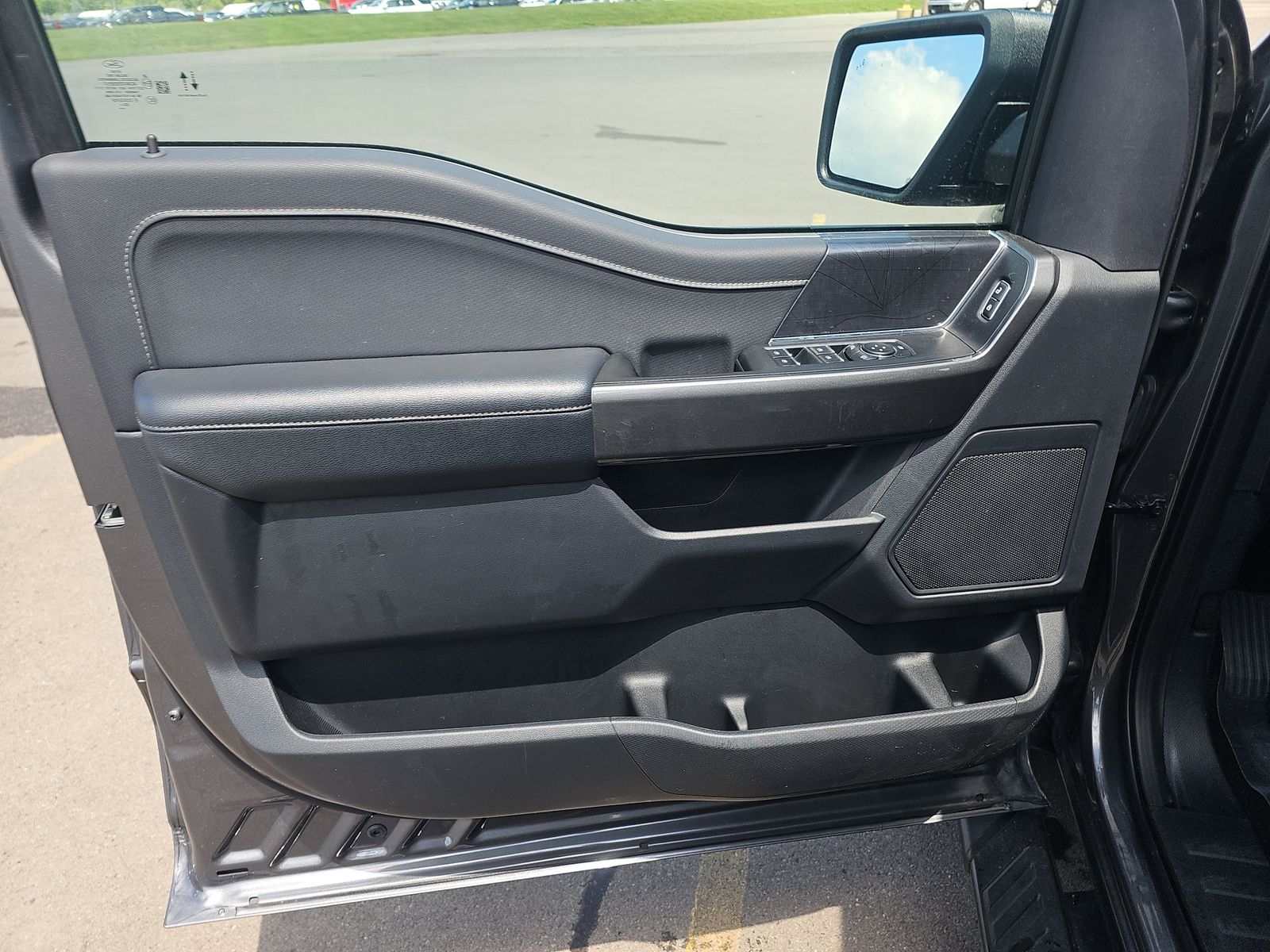 2023 Ford F-150 Hybrid XLT AWD