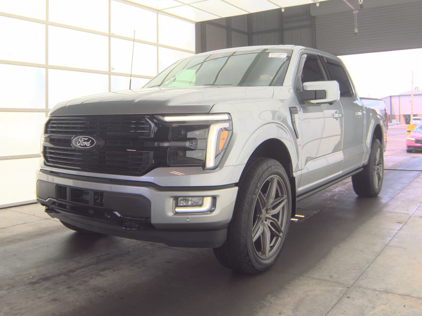 2025 Ford F-150 Platinum AWD