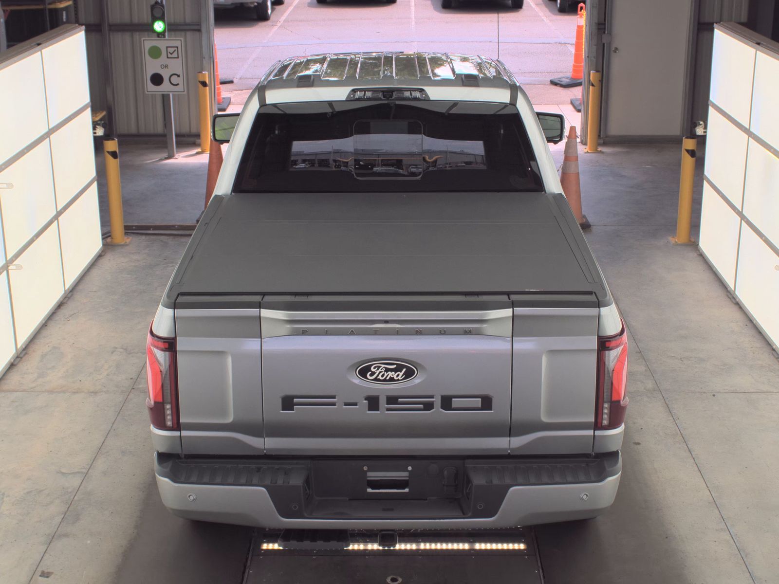 2025 Ford F-150 Platinum AWD