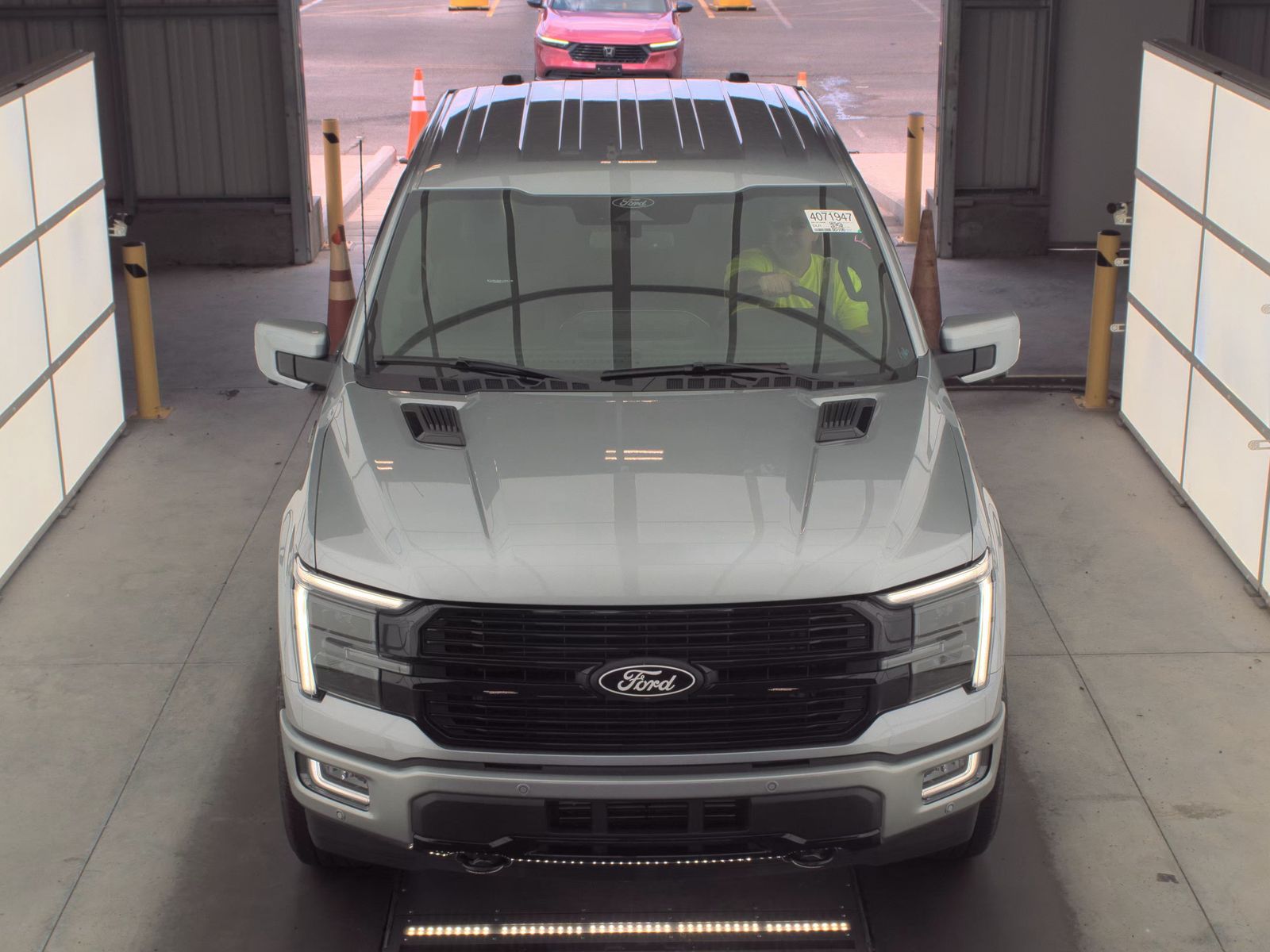 2025 Ford F-150 Platinum AWD