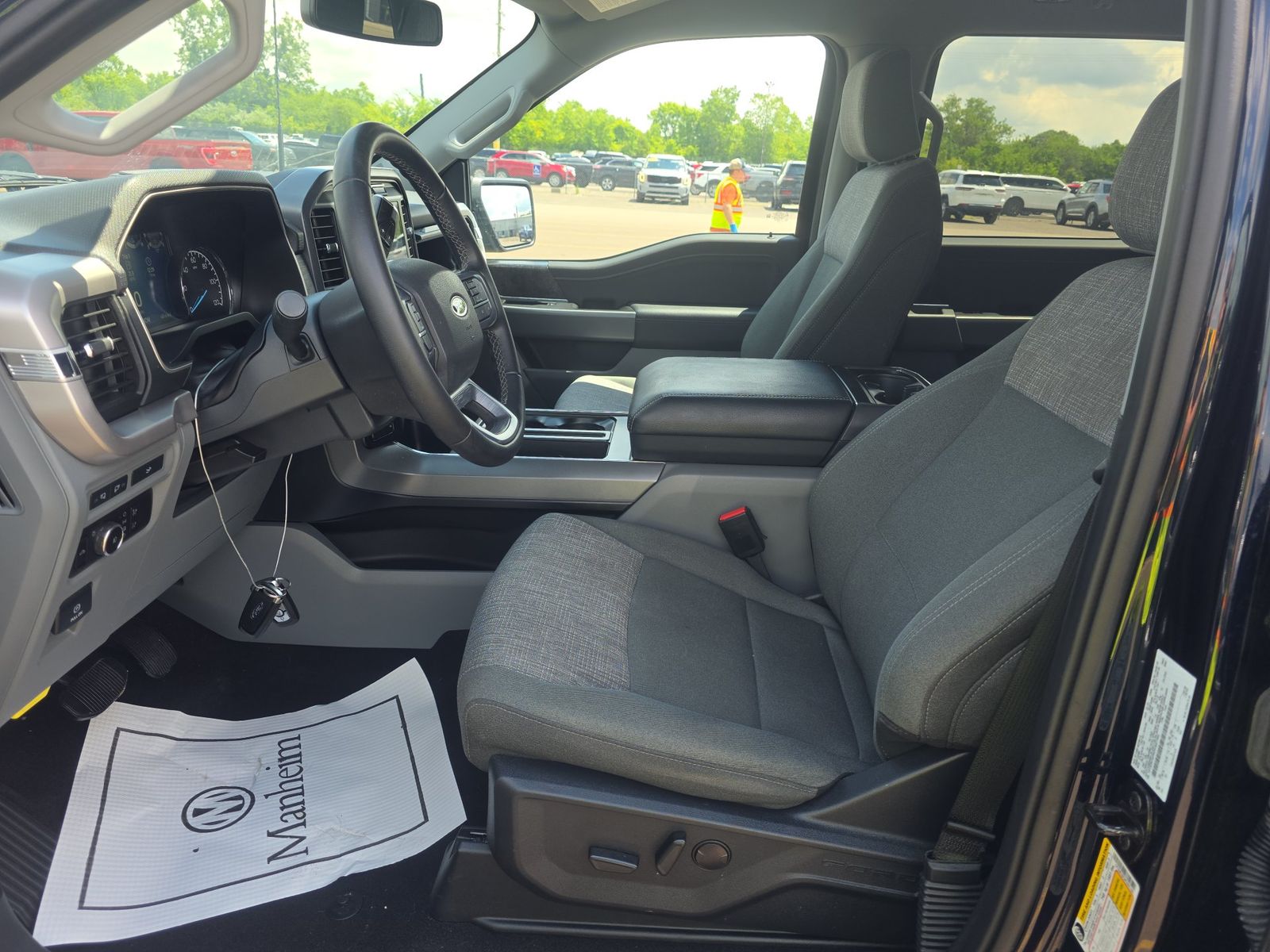 2023 Ford F-150 XLT AWD