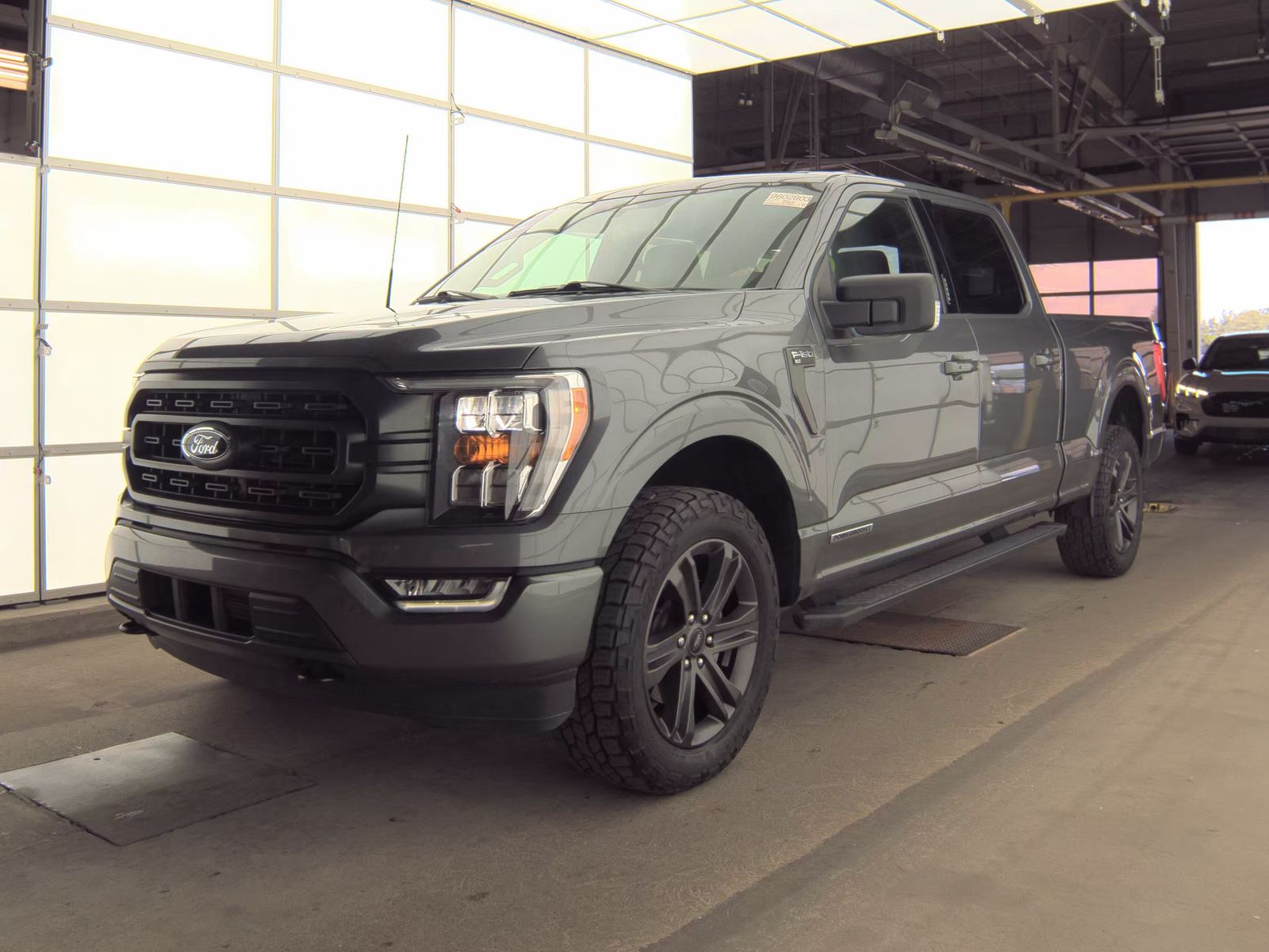 2023 Ford F-150 Hybrid XLT AWD