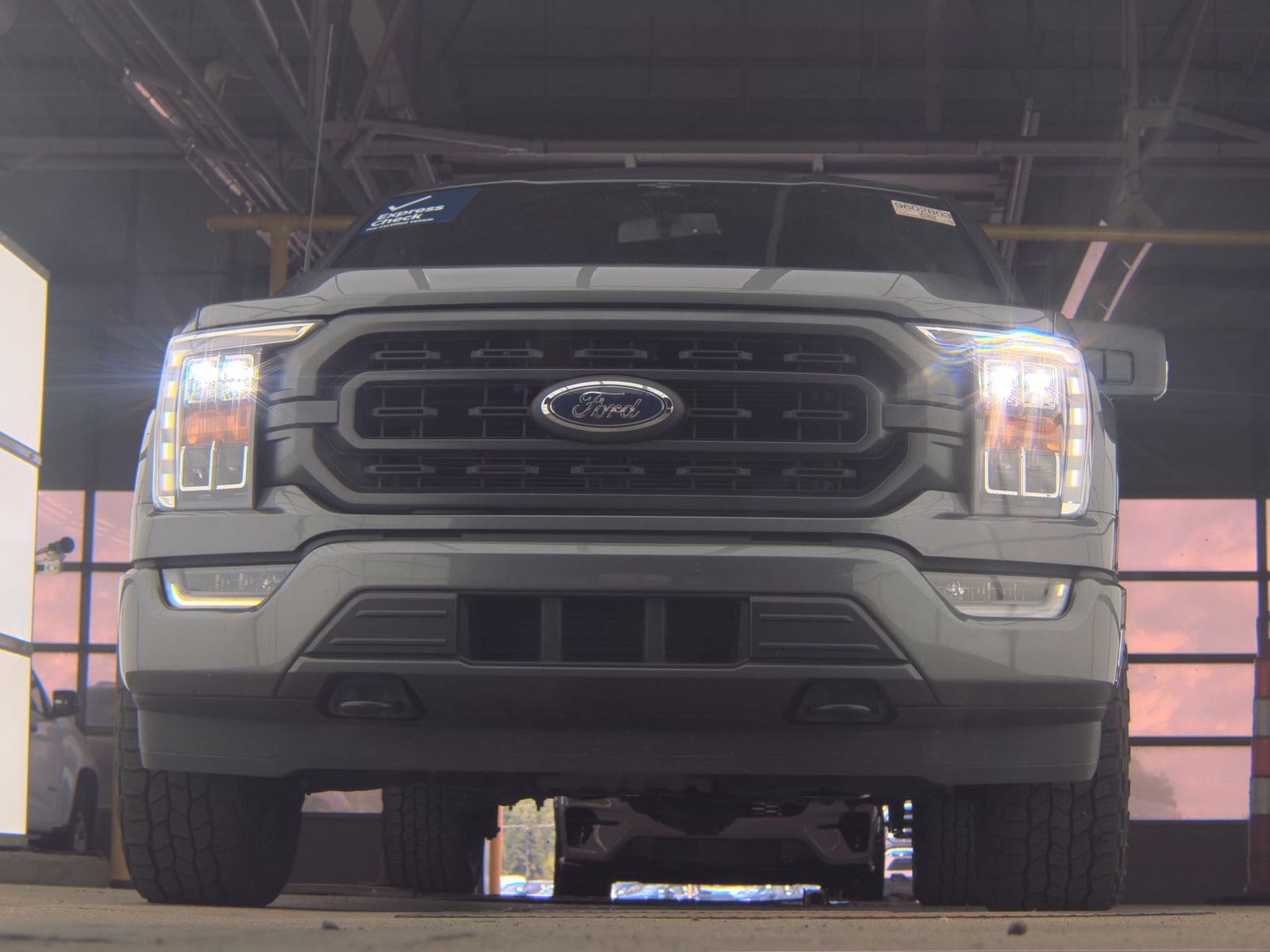 2023 Ford F-150 Hybrid XLT AWD