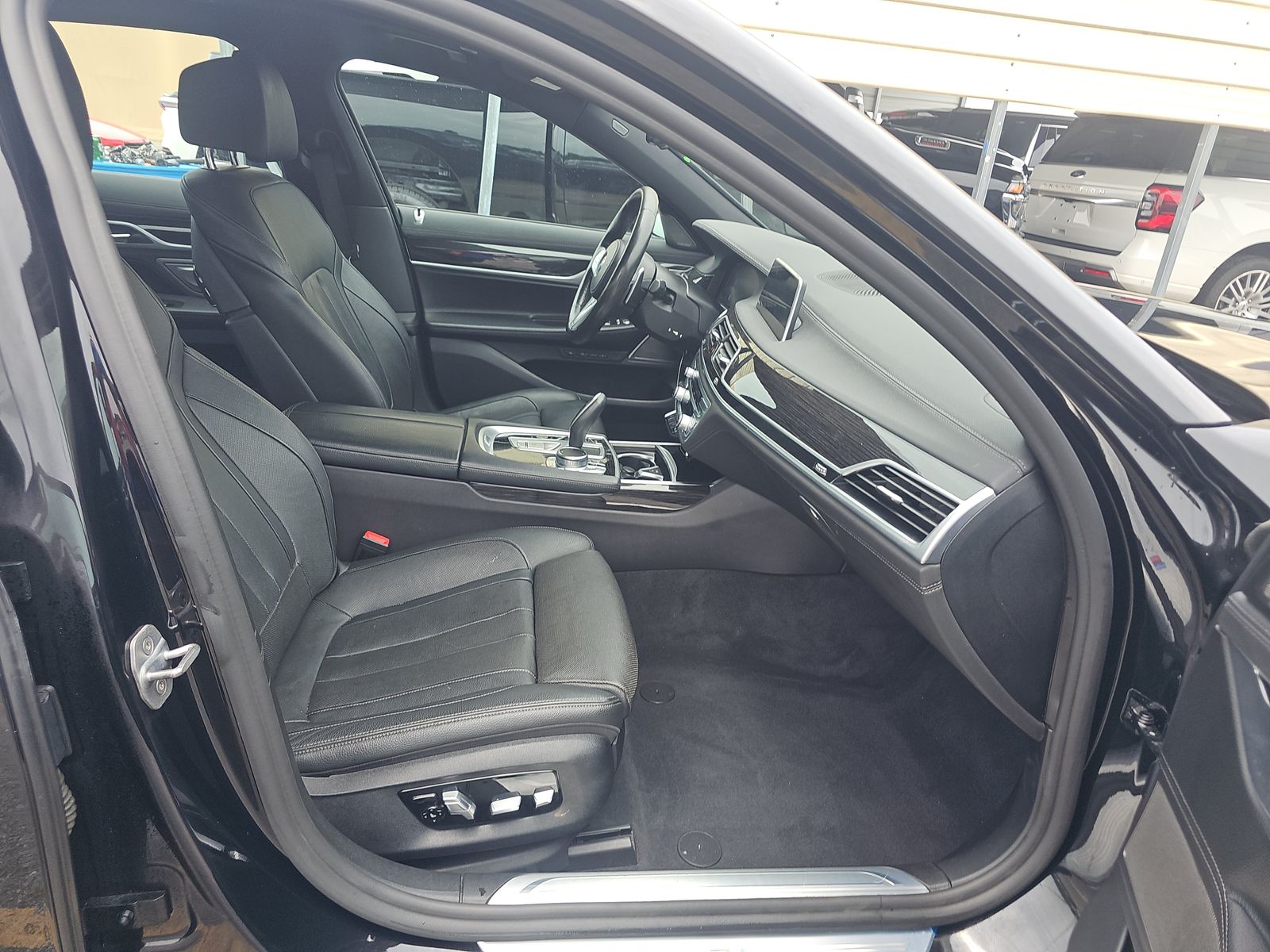 2020 BMW 7 Series 740i xDrive AWD
