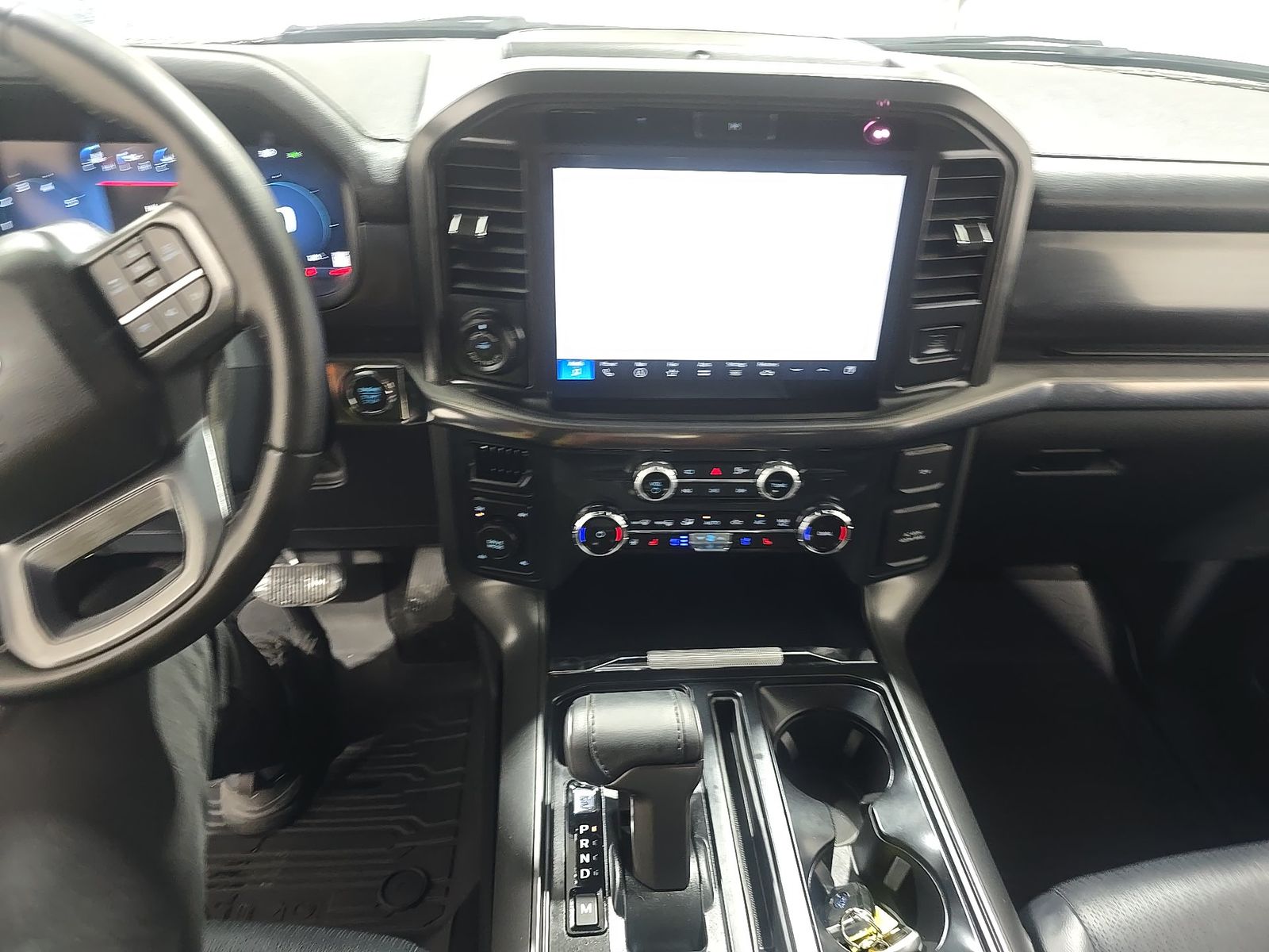 2025 Ford F-150 Lariat AWD