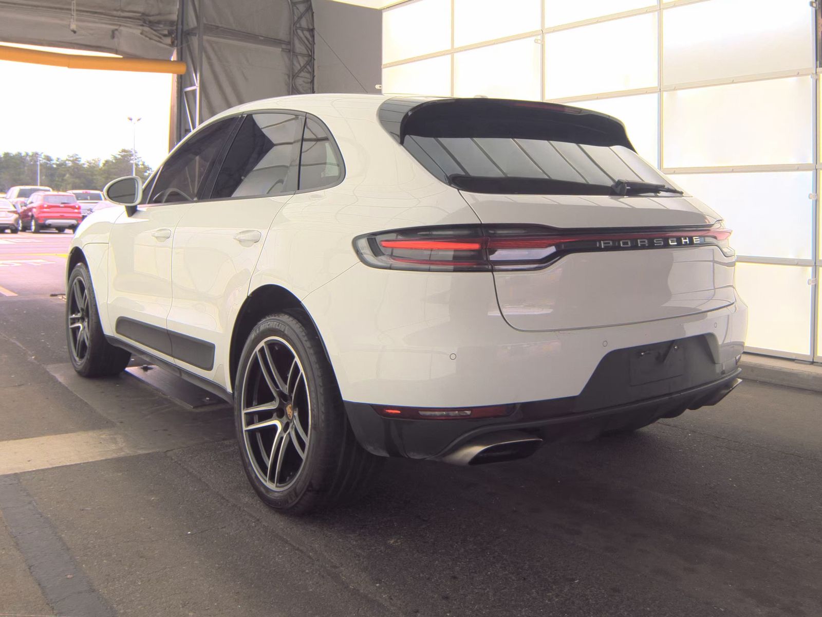 2021 Porsche Macan Base AWD