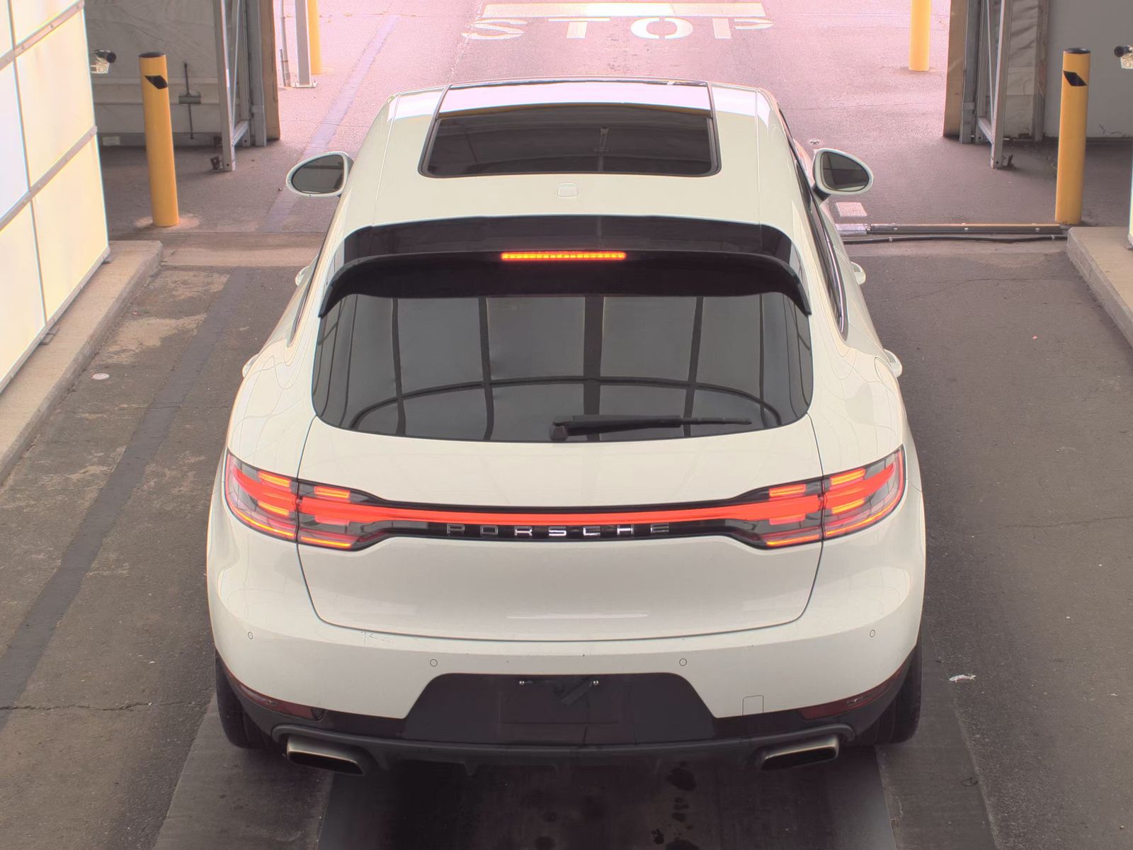 2021 Porsche Macan Base AWD