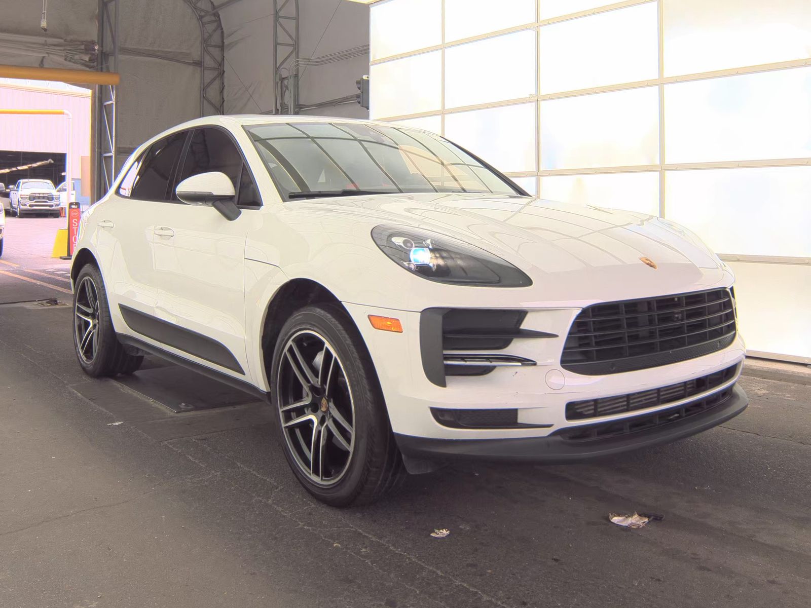 2021 Porsche Macan Base AWD