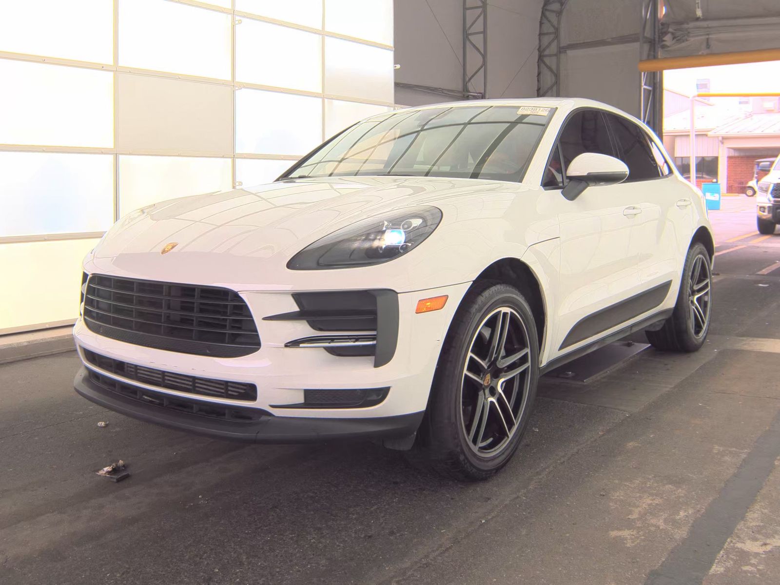 2021 Porsche Macan Base AWD