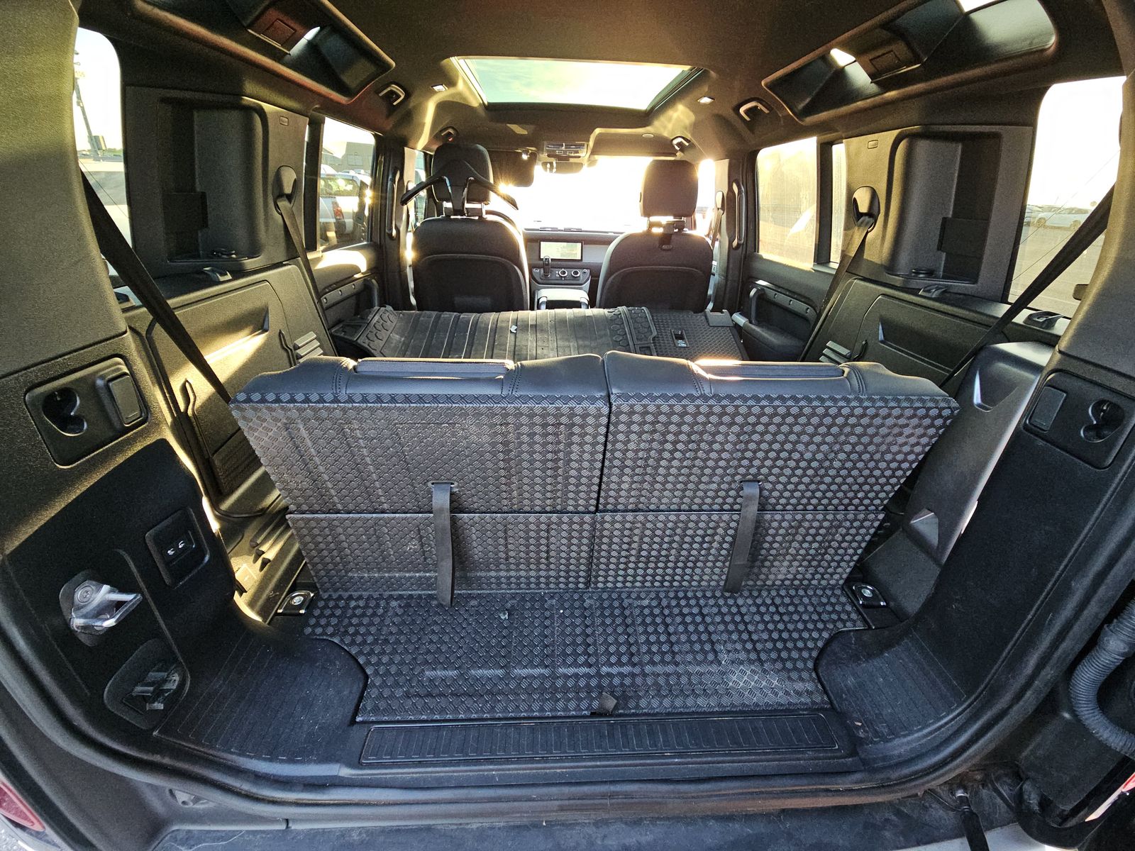 2023 Land Rover Defender 110 SE AWD