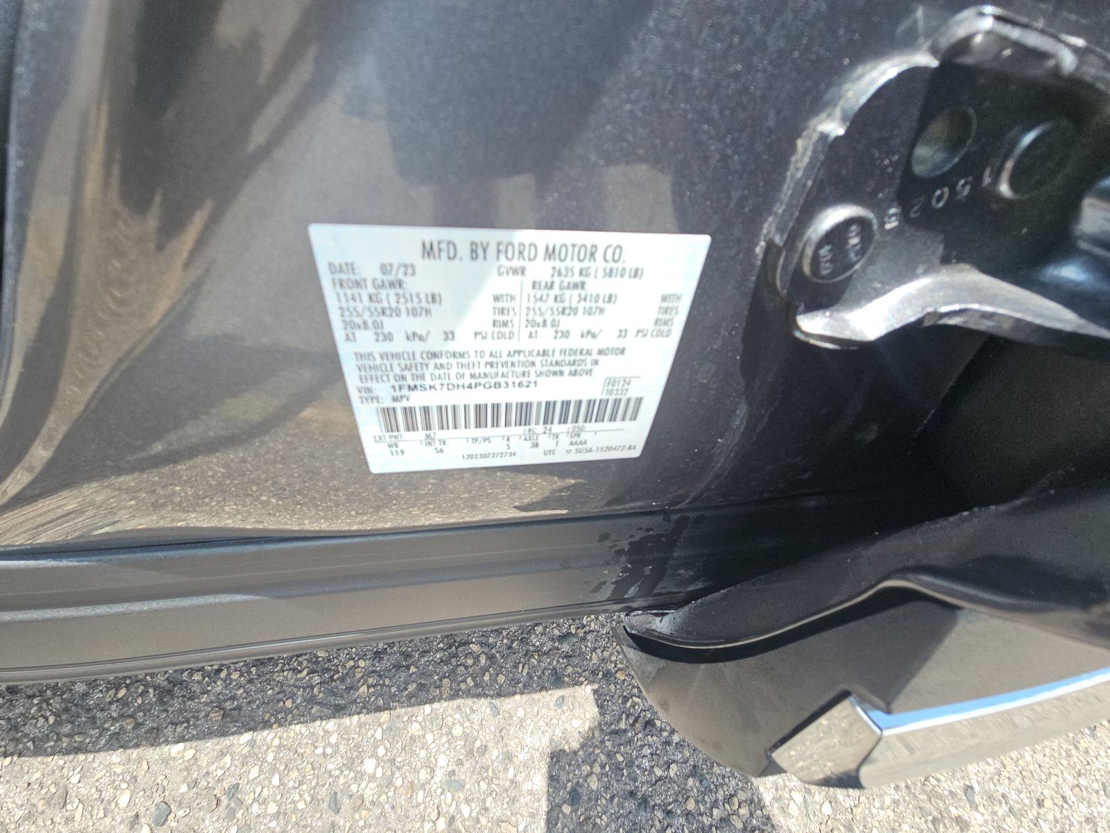 2023 Ford Explorer XLT RWD