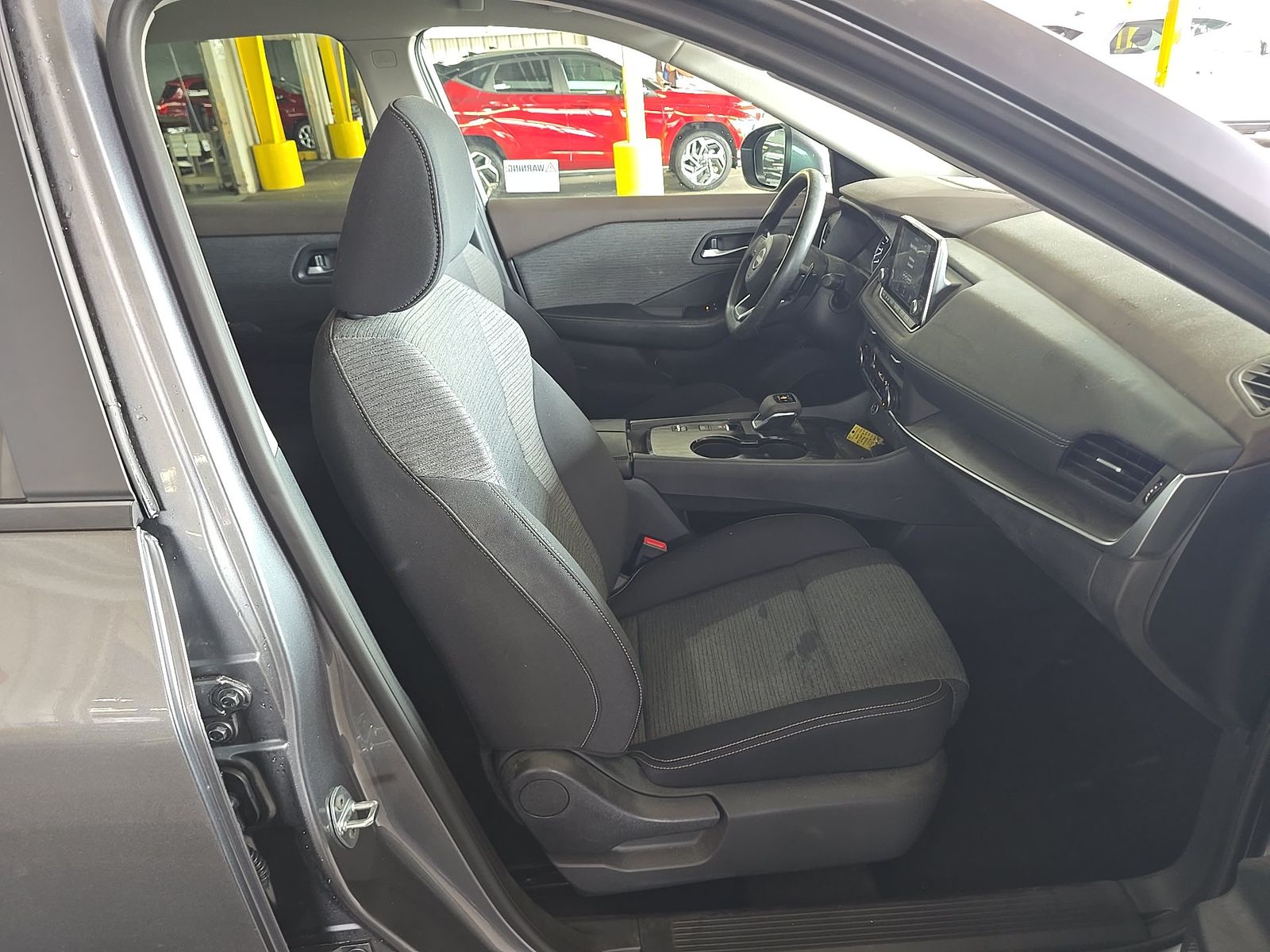 2023 Nissan Rogue SV FWD