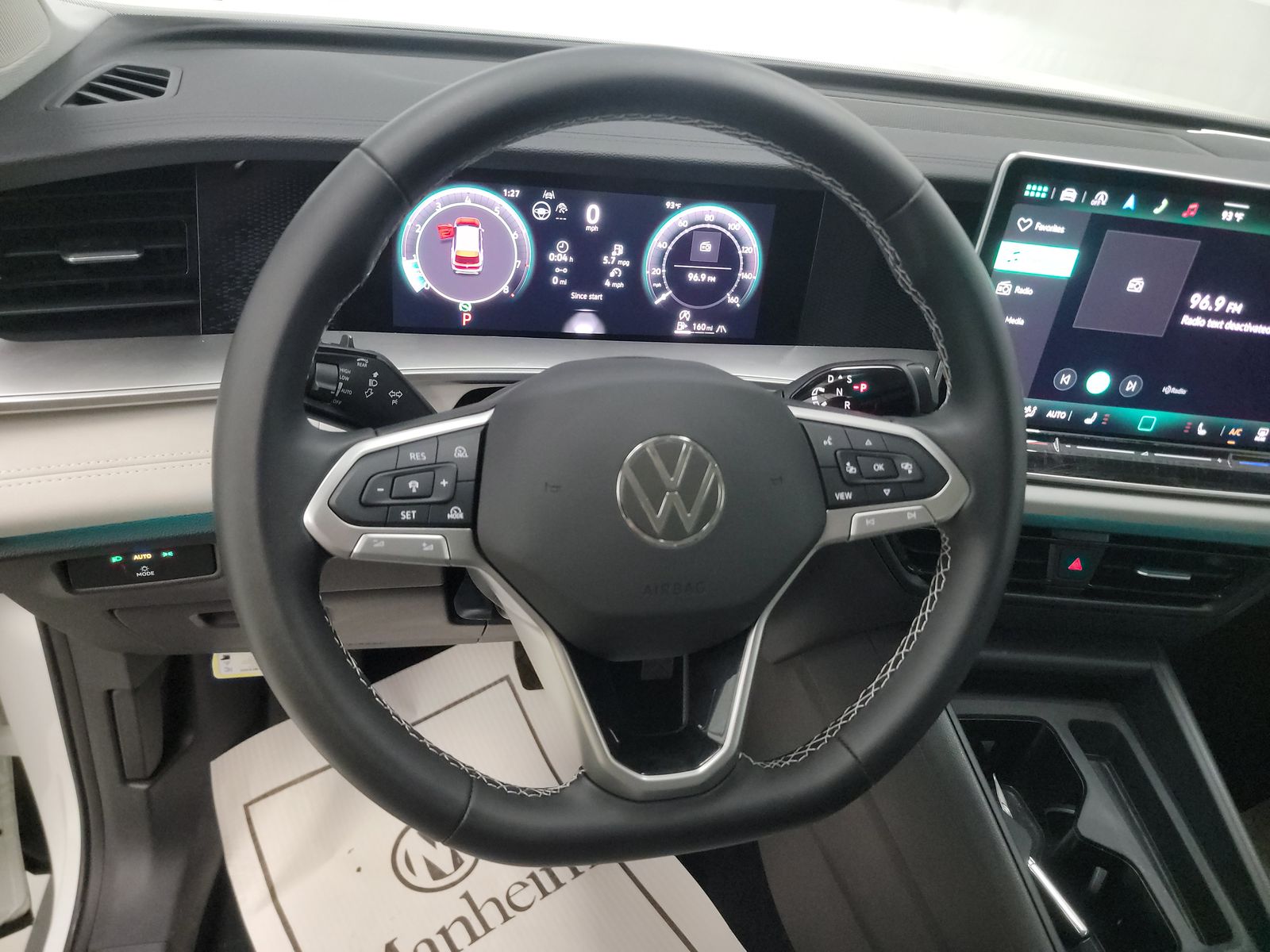 2025 Volkswagen Tiguan 2.0T SE AWD
