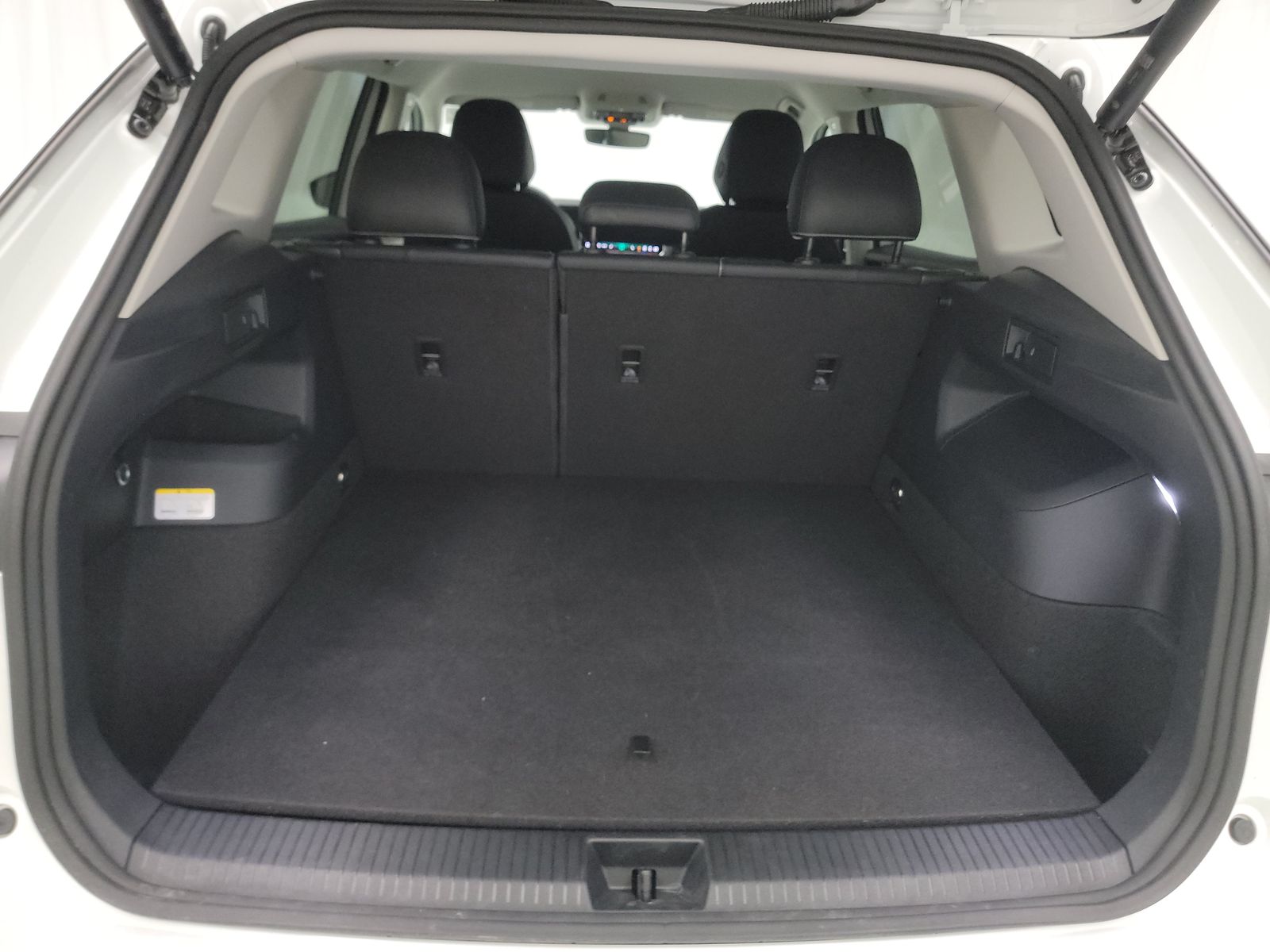 2025 Volkswagen Tiguan 2.0T SE AWD