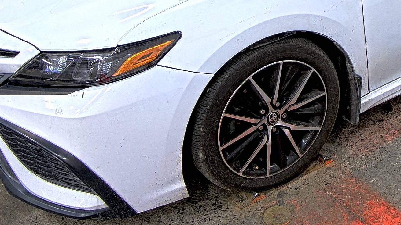 2021 Toyota Camry SE AWD