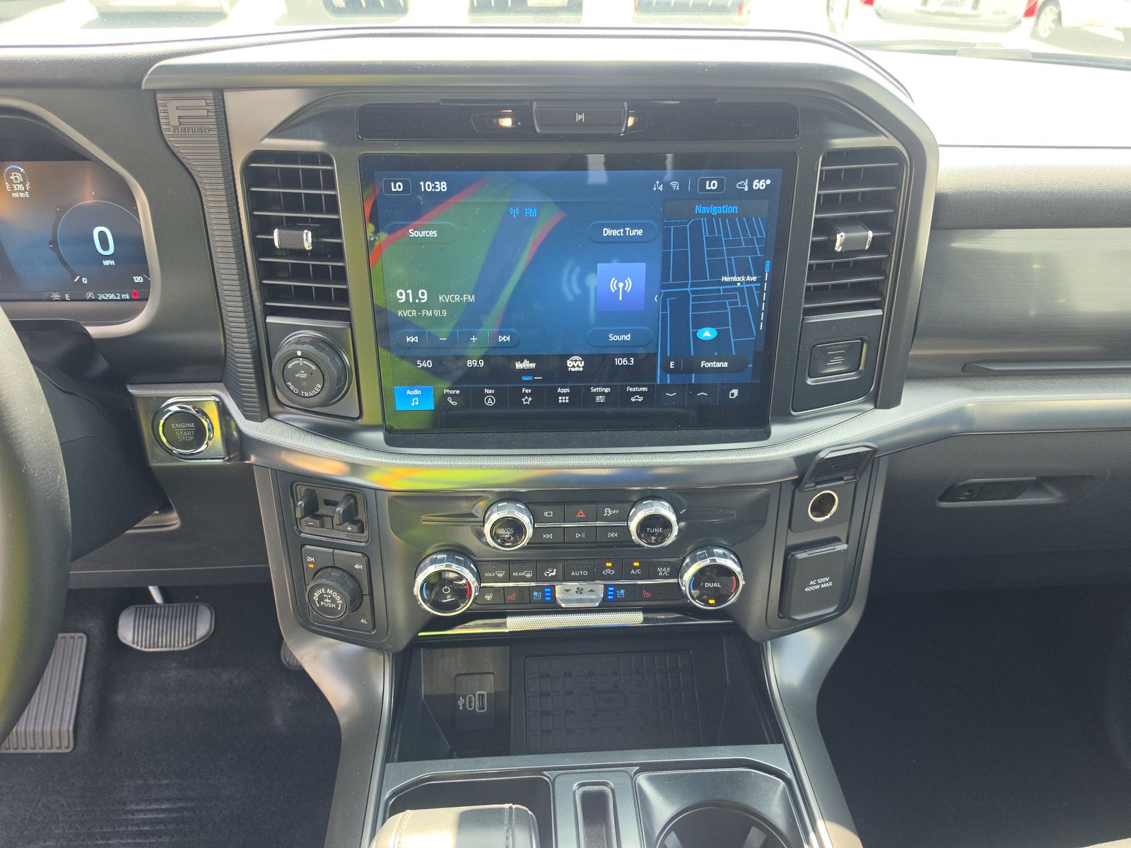 2025 Ford F-150 Lariat AWD