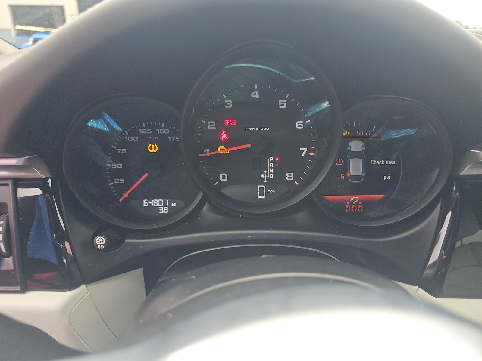 2021 Porsche Macan Base AWD