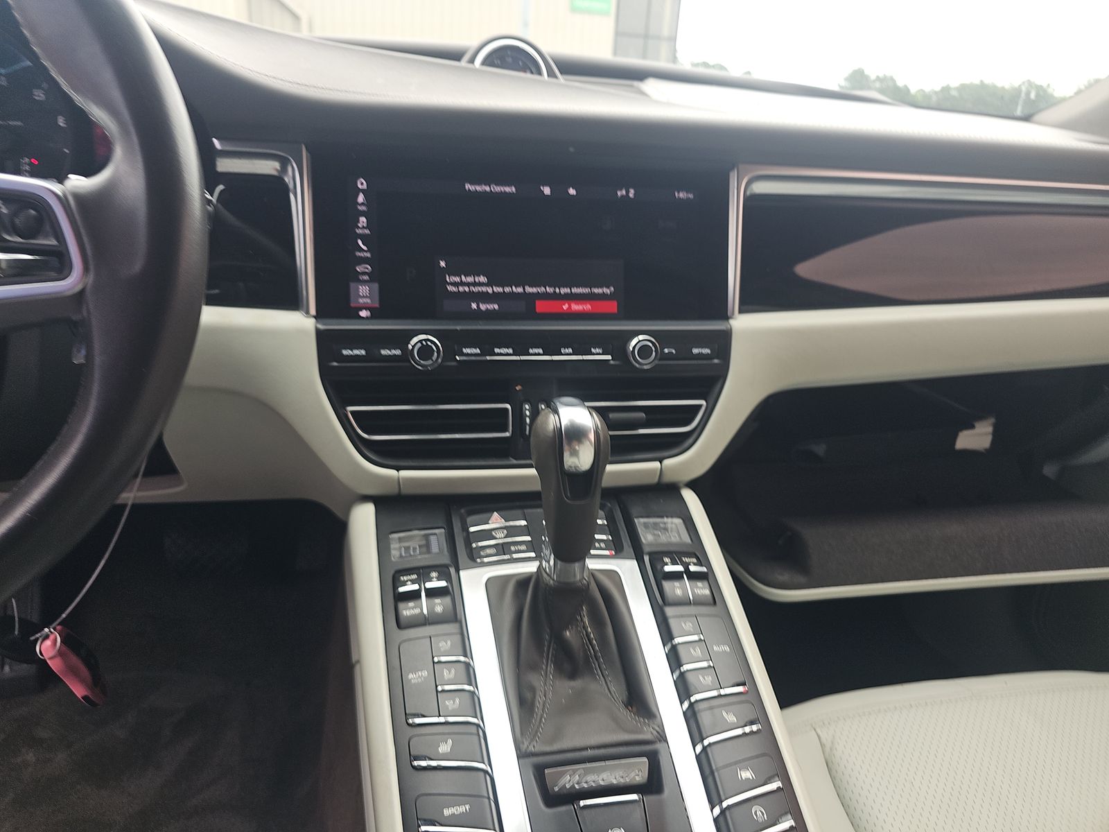 2021 Porsche Macan Base AWD