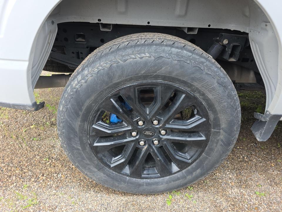2024 Ford F-150 Hybrid Lariat AWD