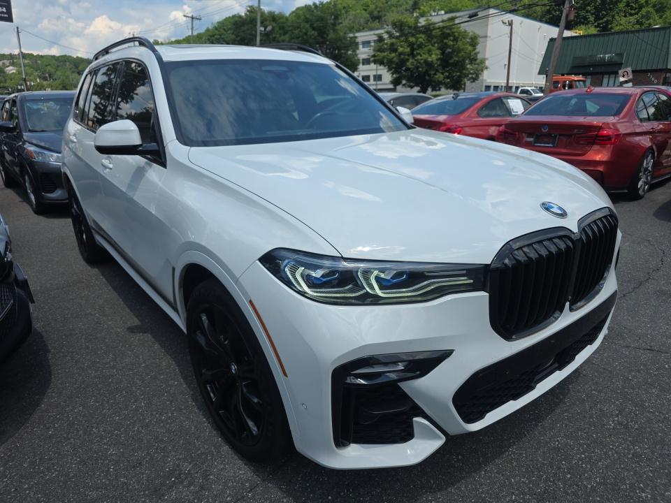 2020 BMW X7 M50i AWD