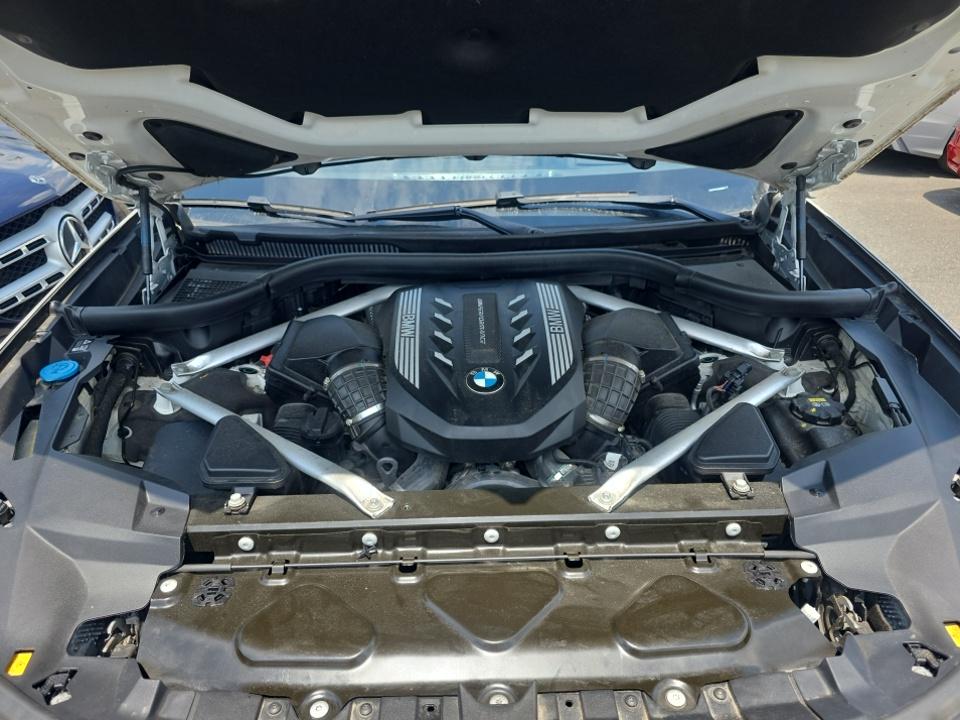 2020 BMW X7 M50i AWD