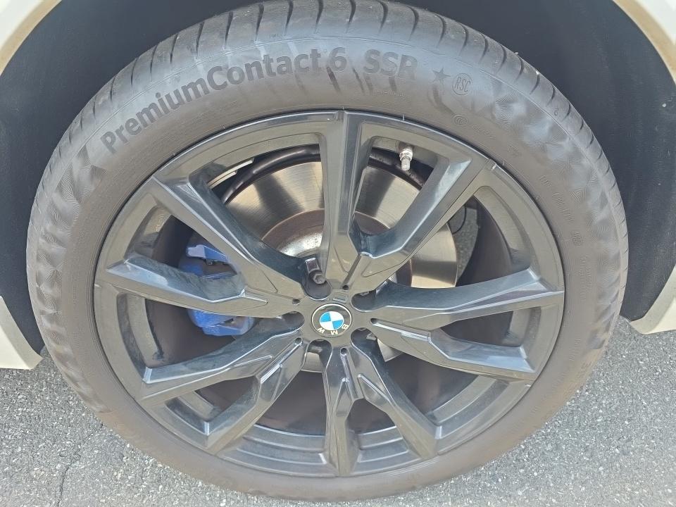 2020 BMW X7 M50i AWD