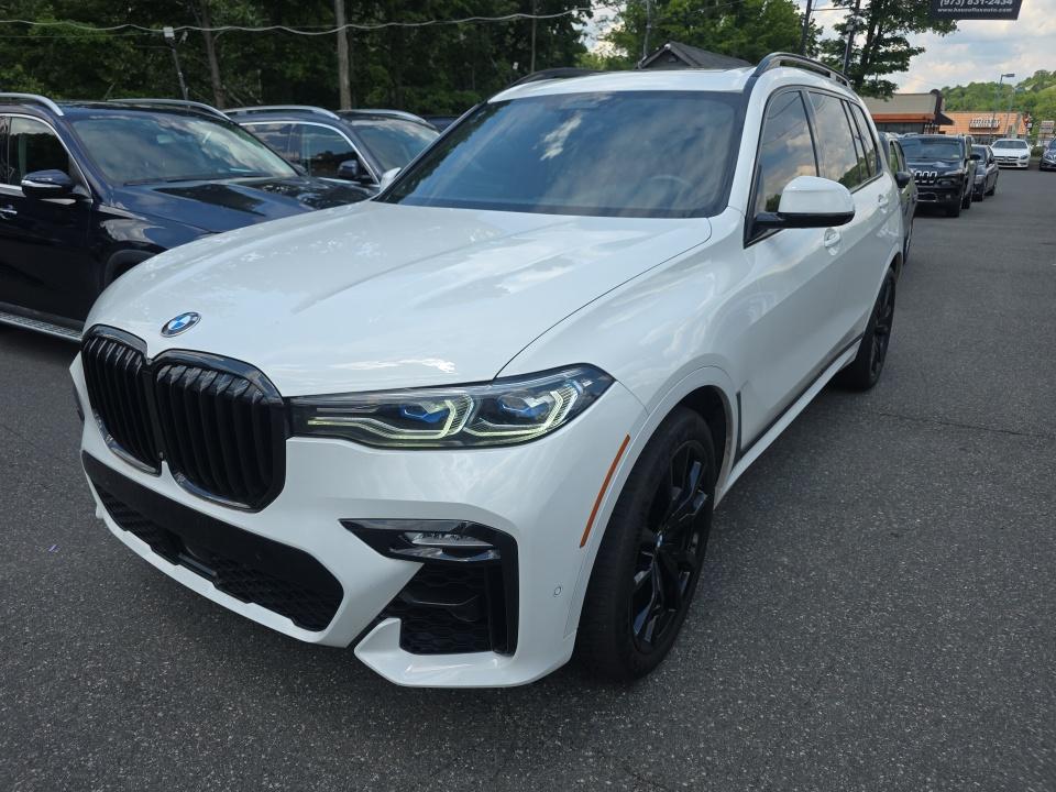 2020 BMW X7 M50i AWD