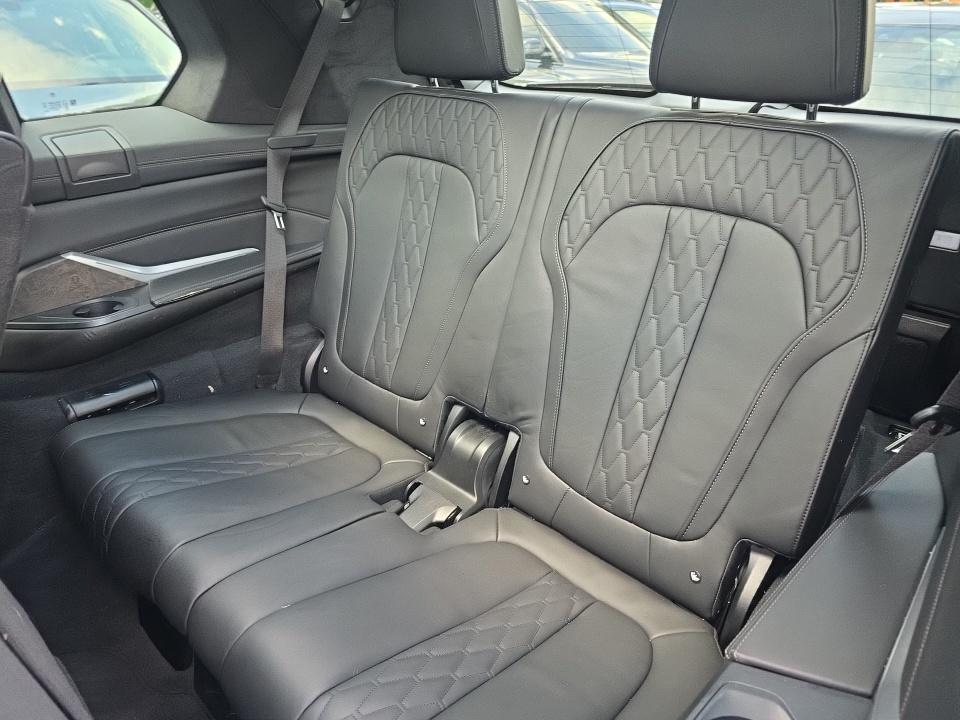 2020 BMW X7 M50i AWD