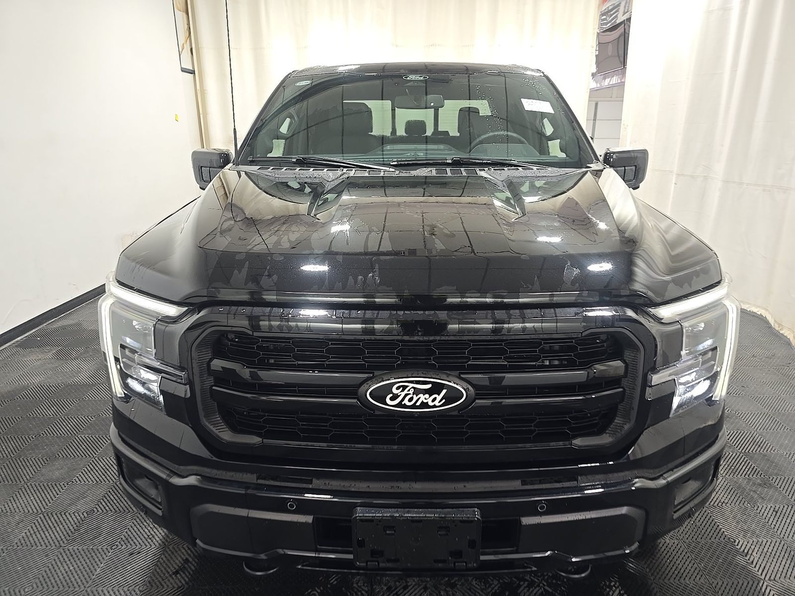 2026 Ford F-150 Lariat AWD
