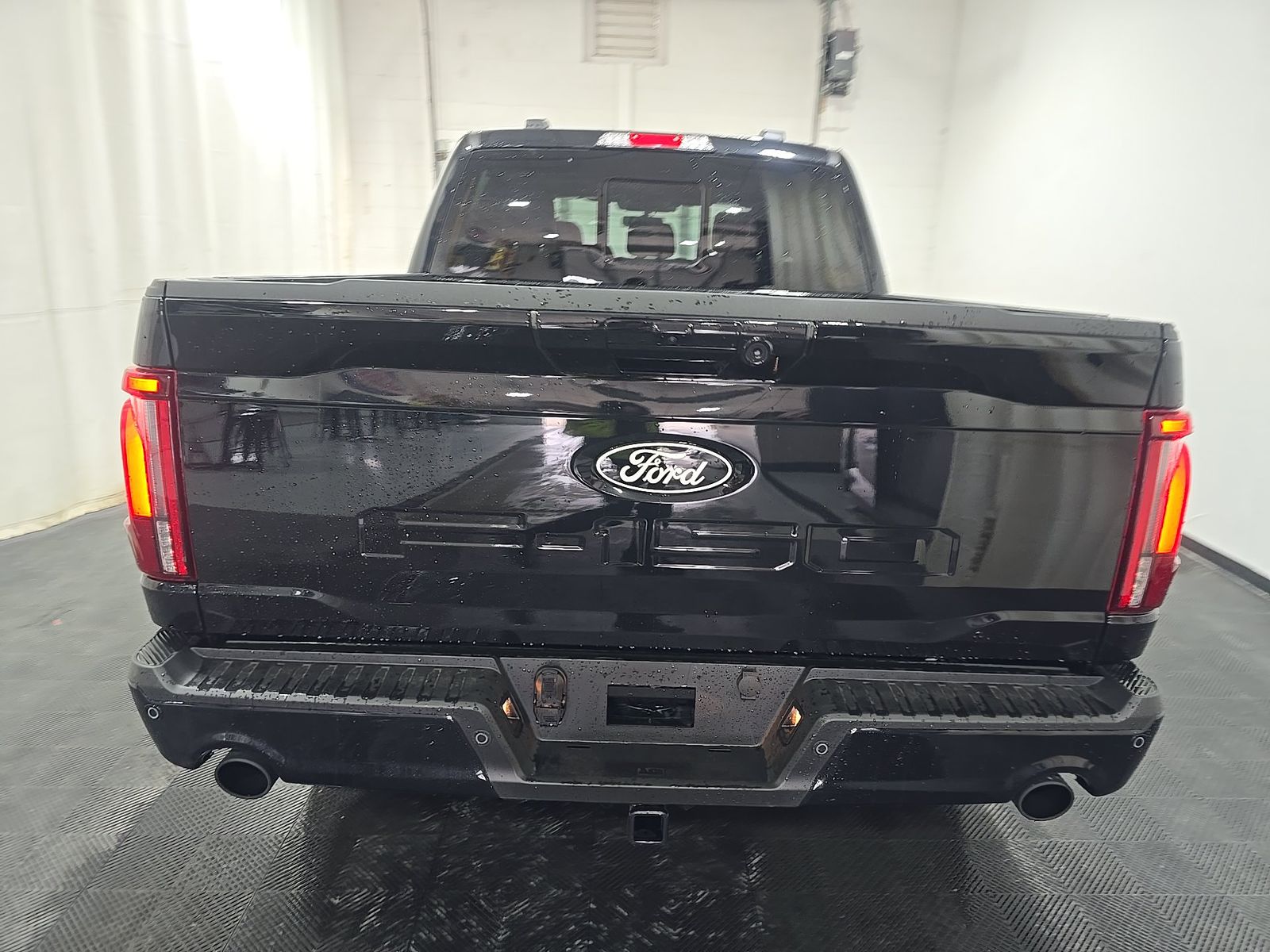 2026 Ford F-150 Lariat AWD