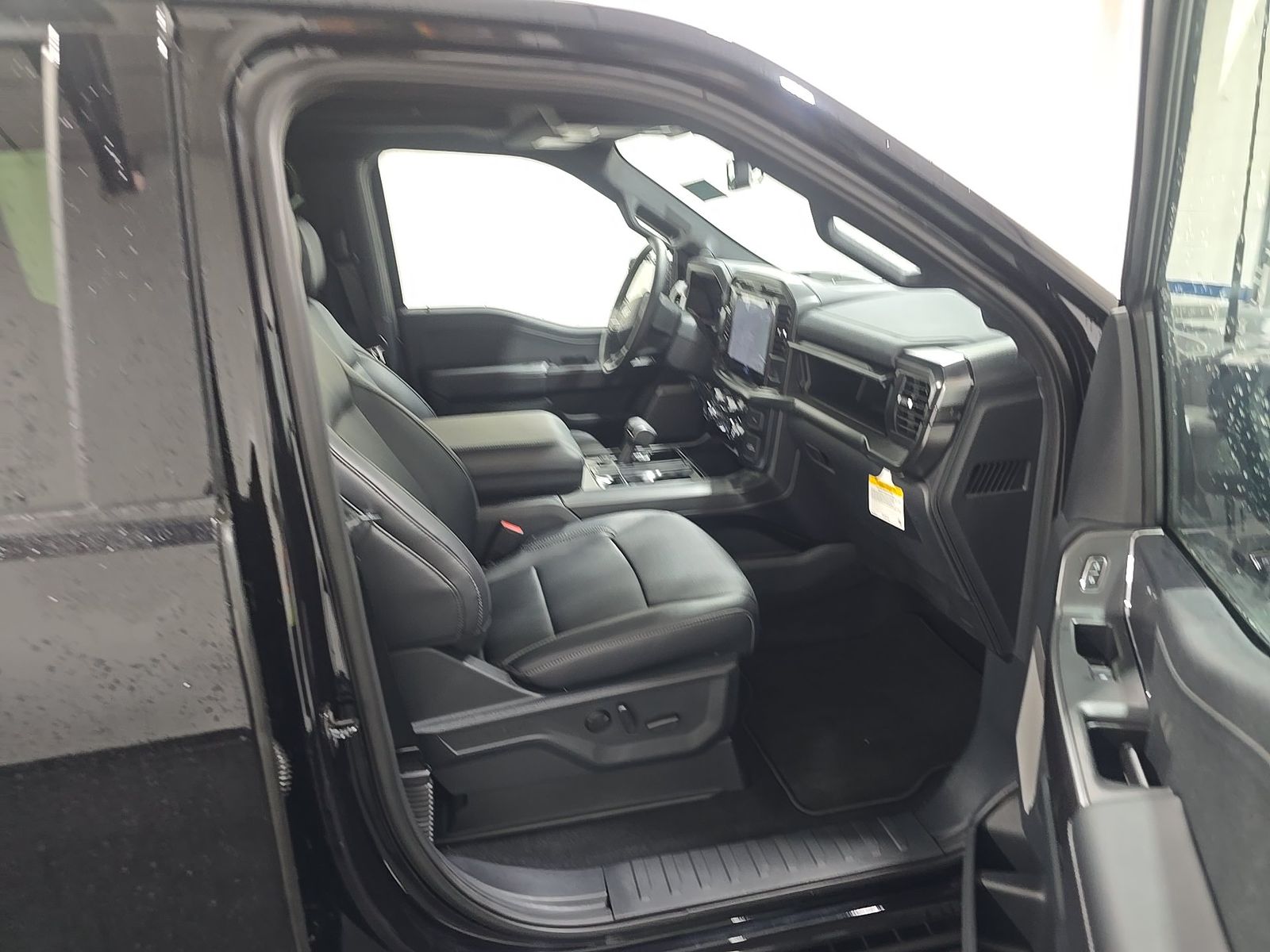 2026 Ford F-150 Lariat AWD