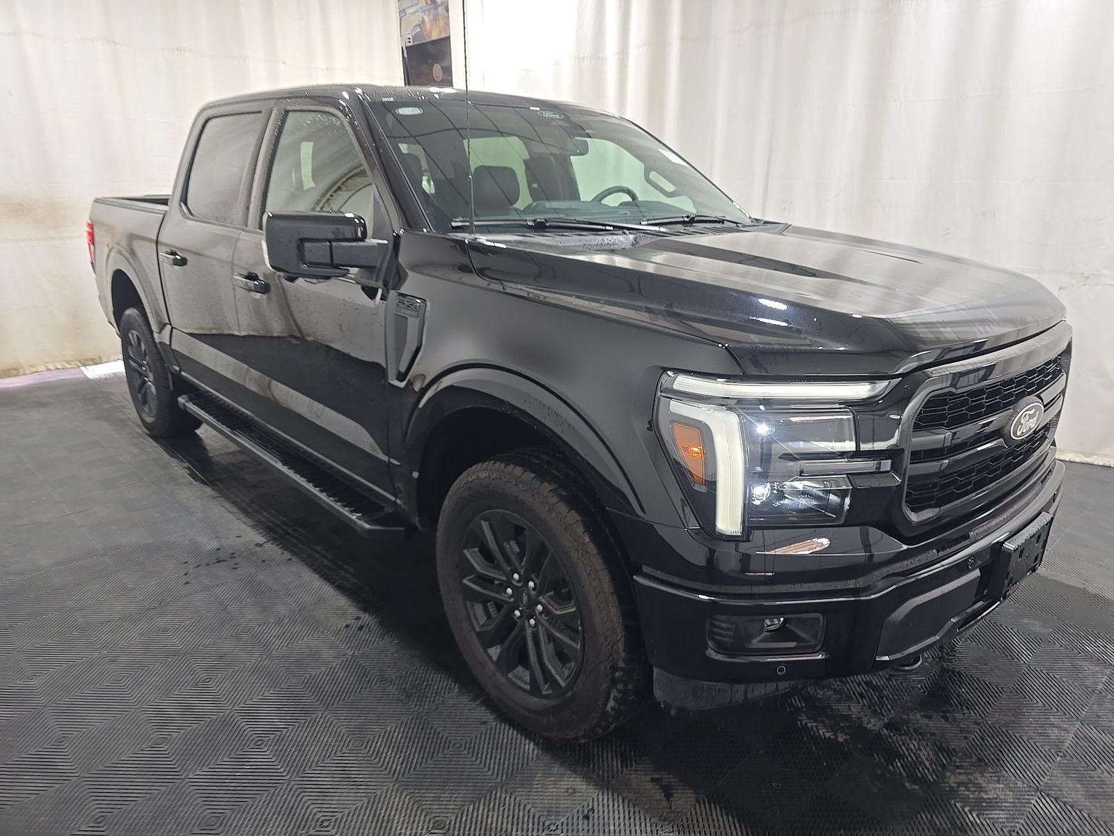 2026 Ford F-150 Lariat AWD