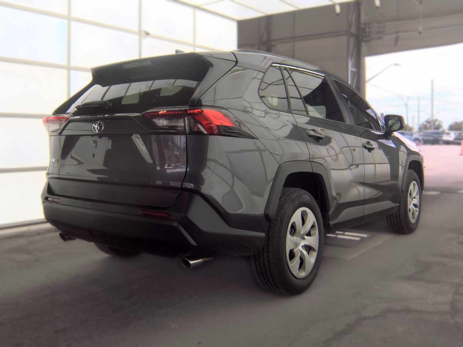 2019 Toyota RAV4 LE FWD