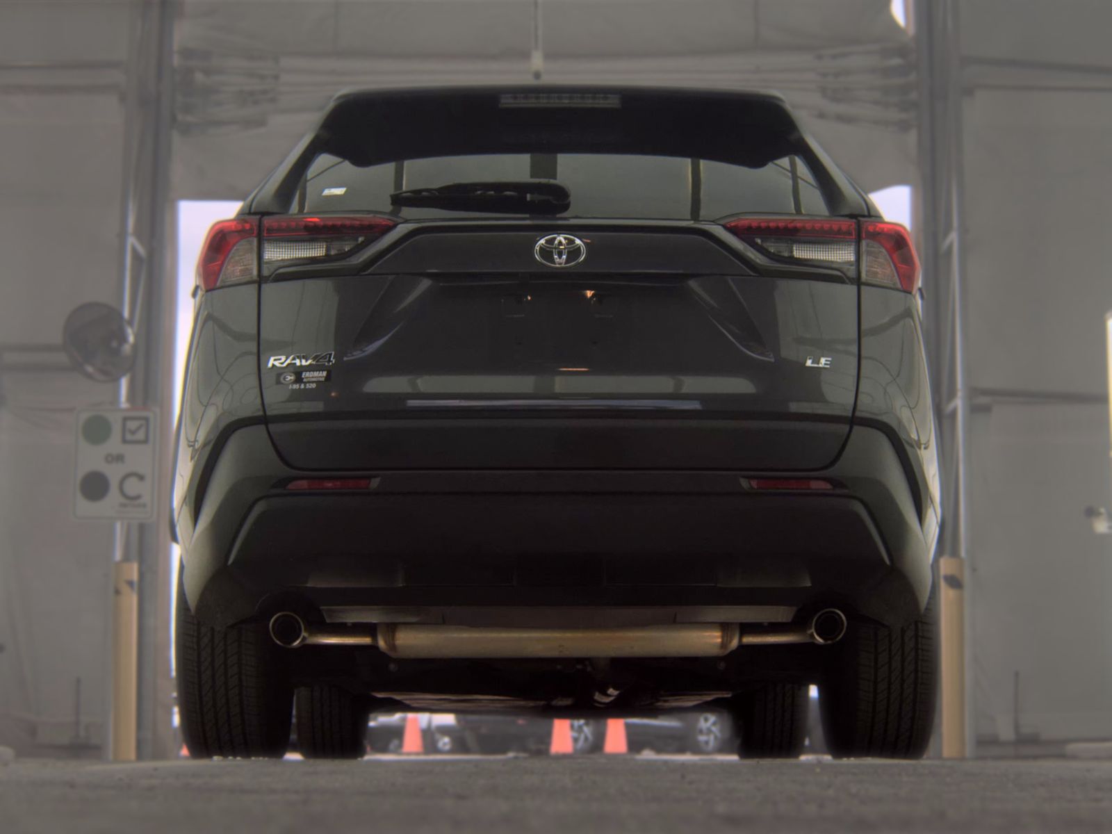 2019 Toyota RAV4 LE FWD