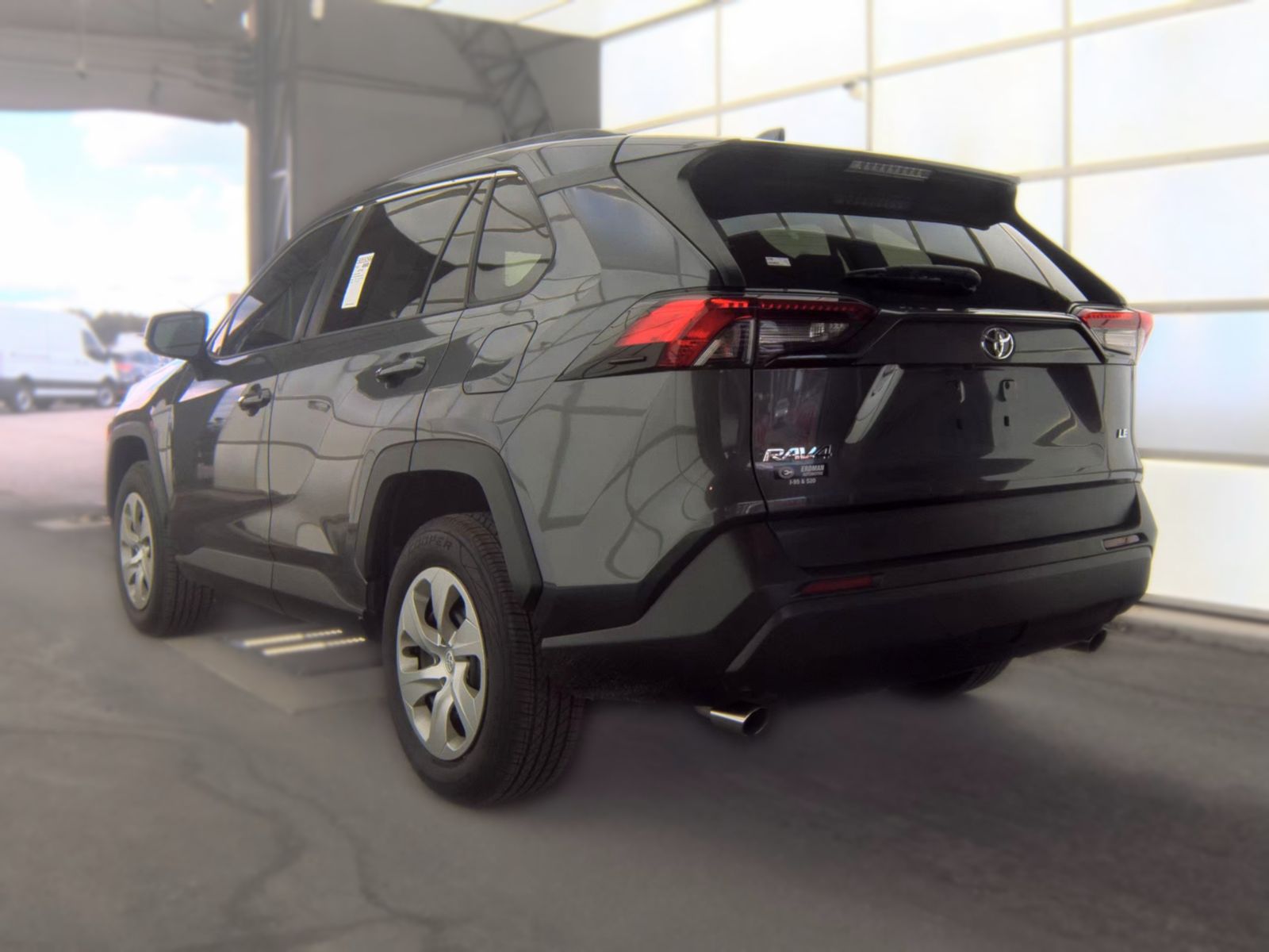 2019 Toyota RAV4 LE FWD
