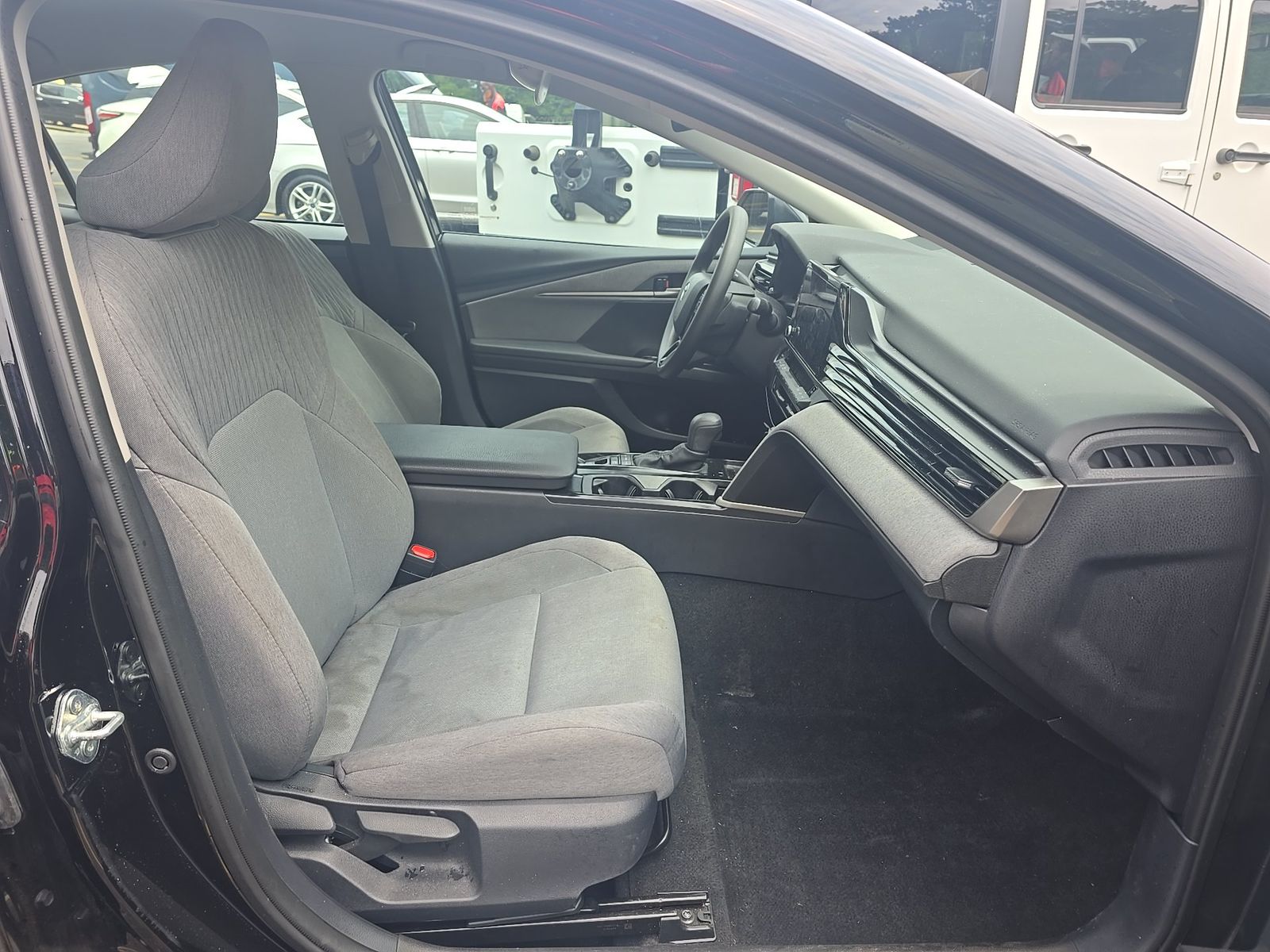 2025 Toyota Camry LE FWD