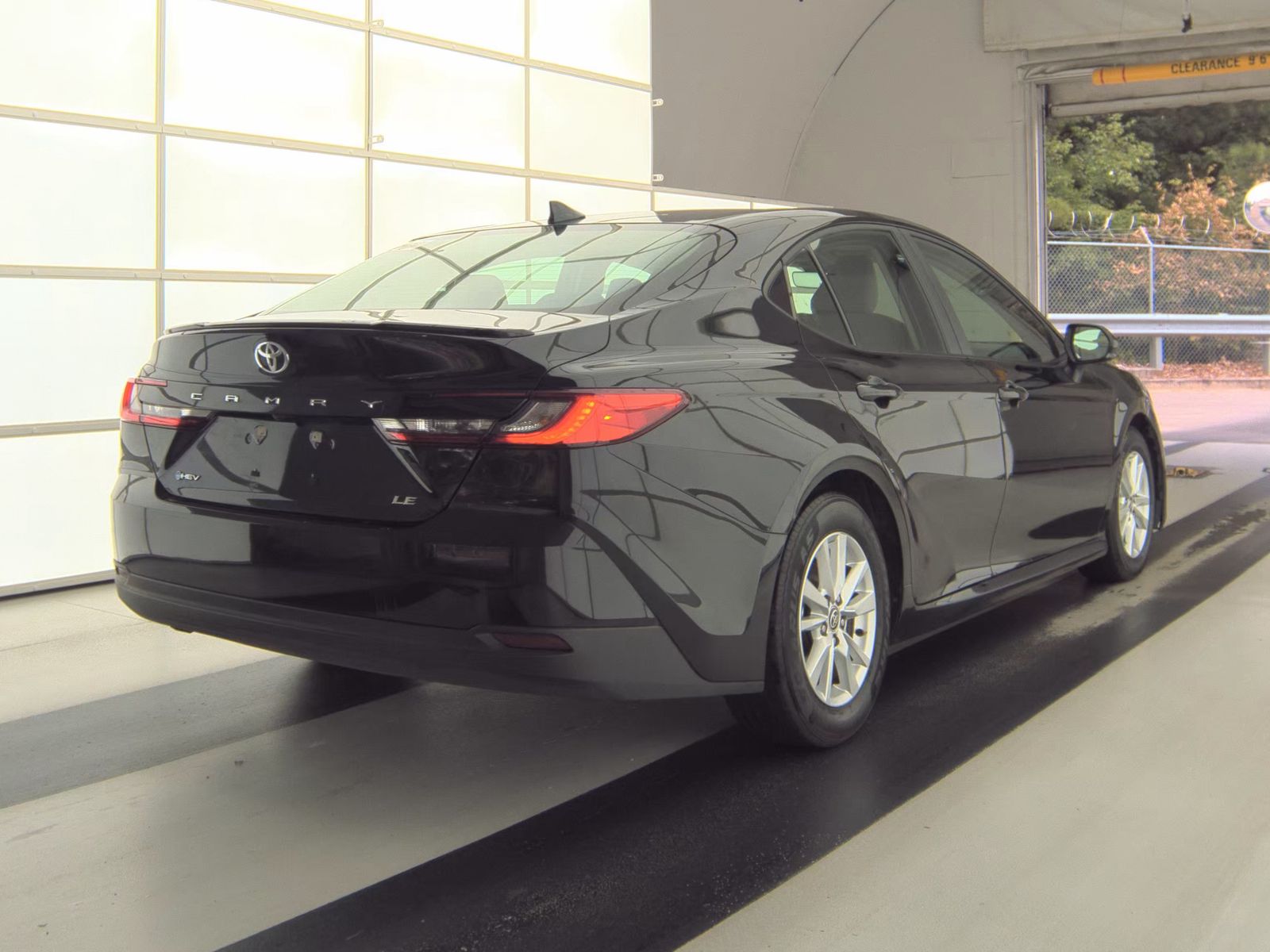 2025 Toyota Camry LE FWD