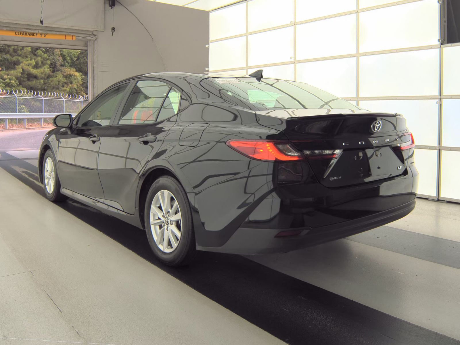 2025 Toyota Camry LE FWD