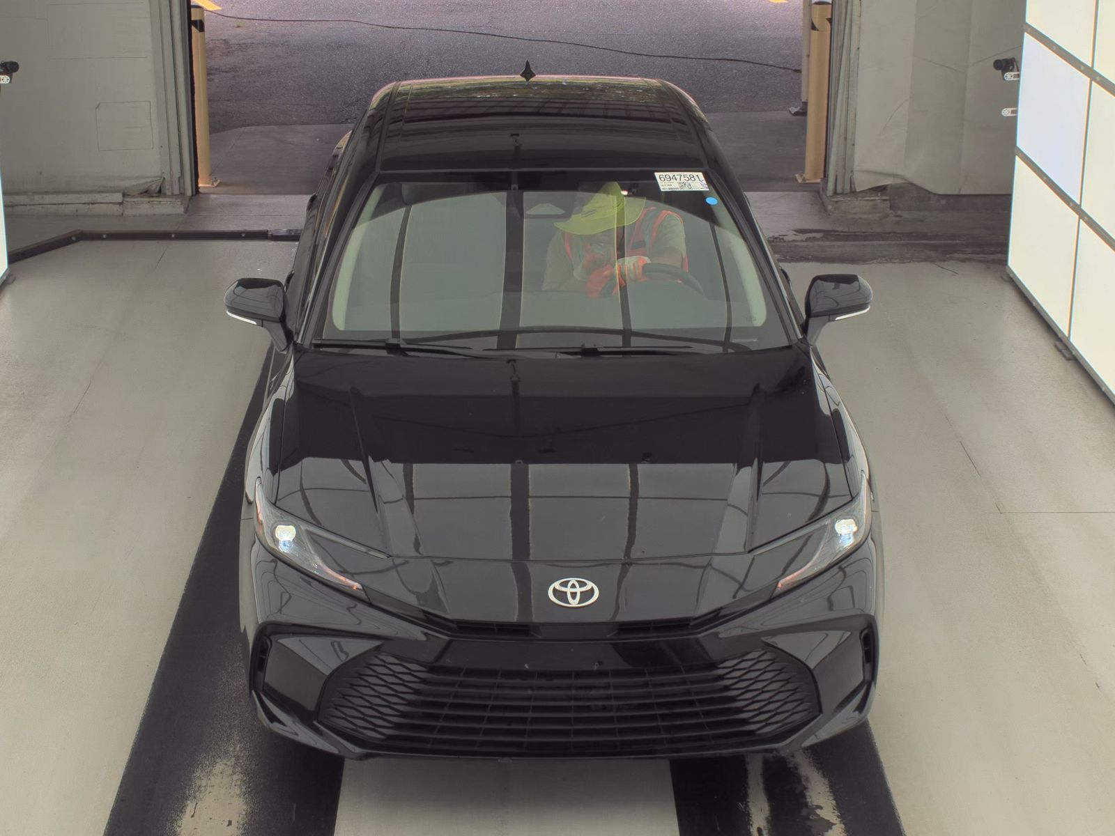 2025 Toyota Camry LE FWD