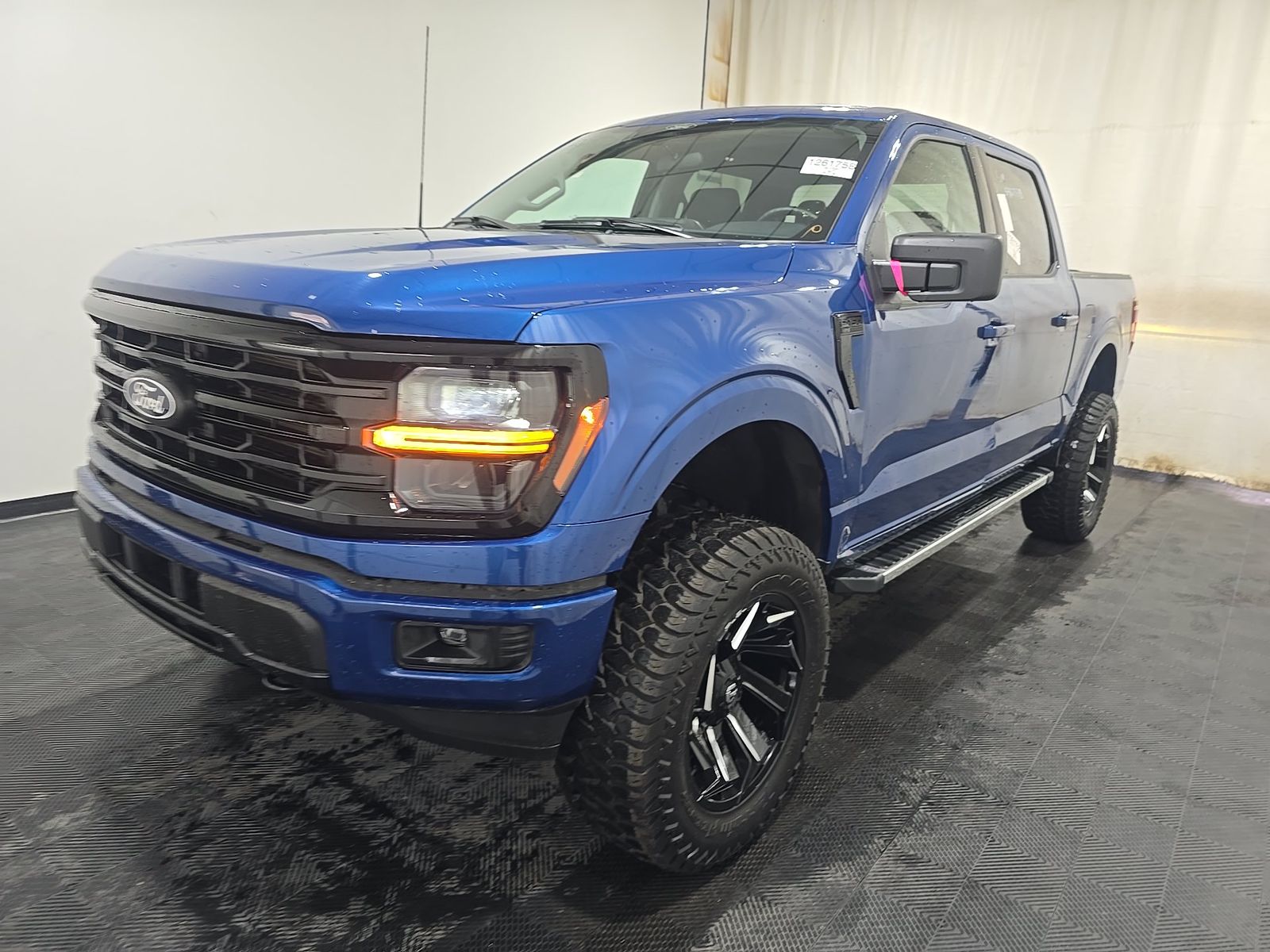 2025 Ford F-150 XLT AWD