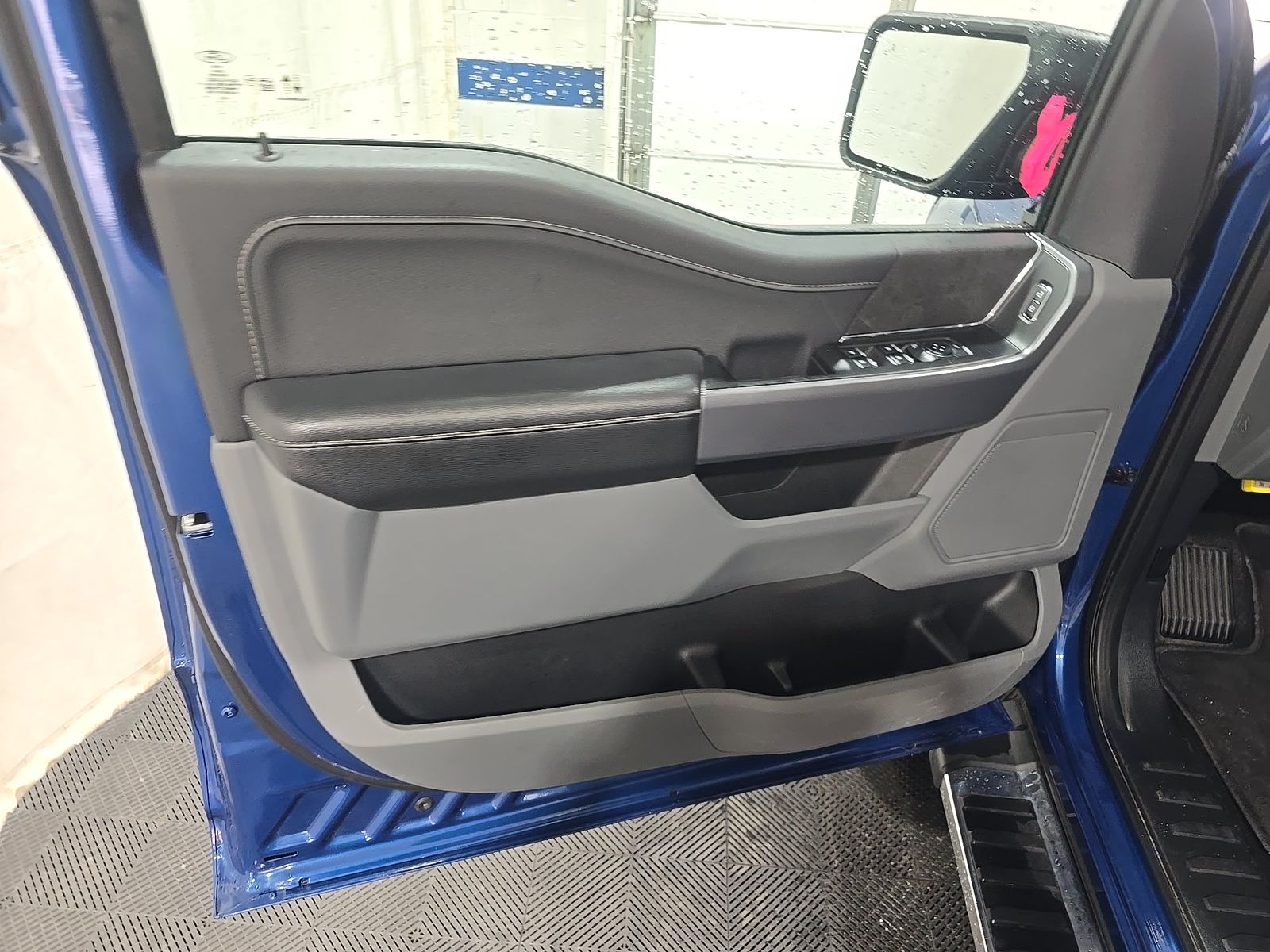 2025 Ford F-150 XLT AWD