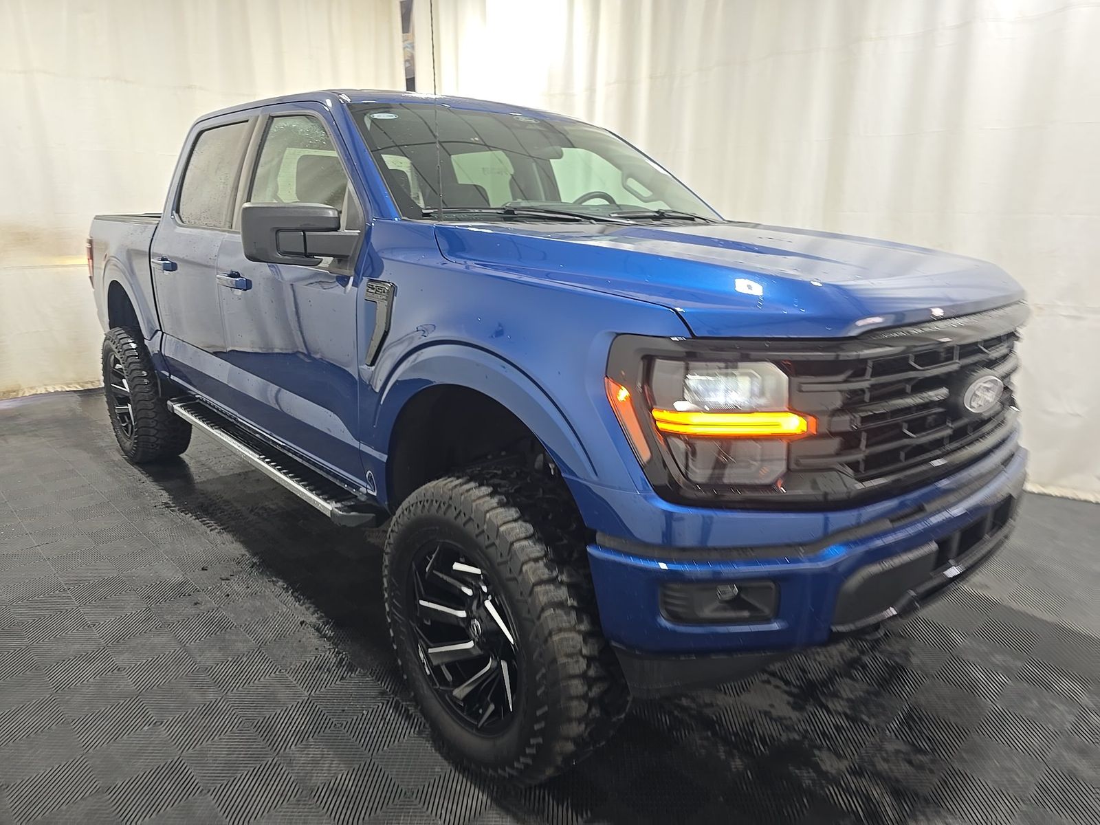 2025 Ford F-150 XLT AWD